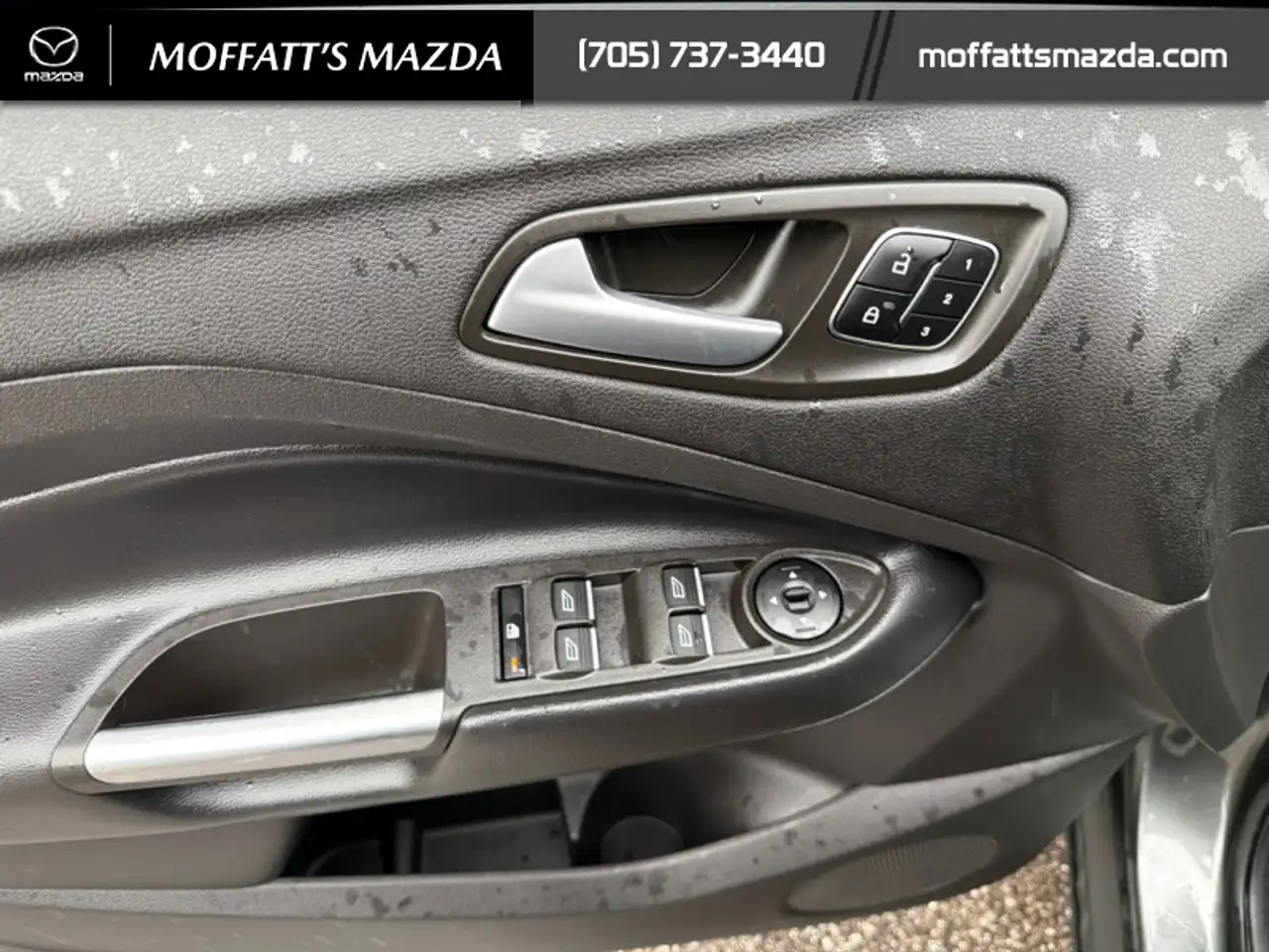 Ford Escape снимка Ford Escape