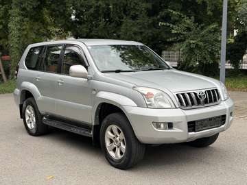 3.0 D-4D NUR 169.000 KM 8 Sitzer TÜV NEU 2.Besitz