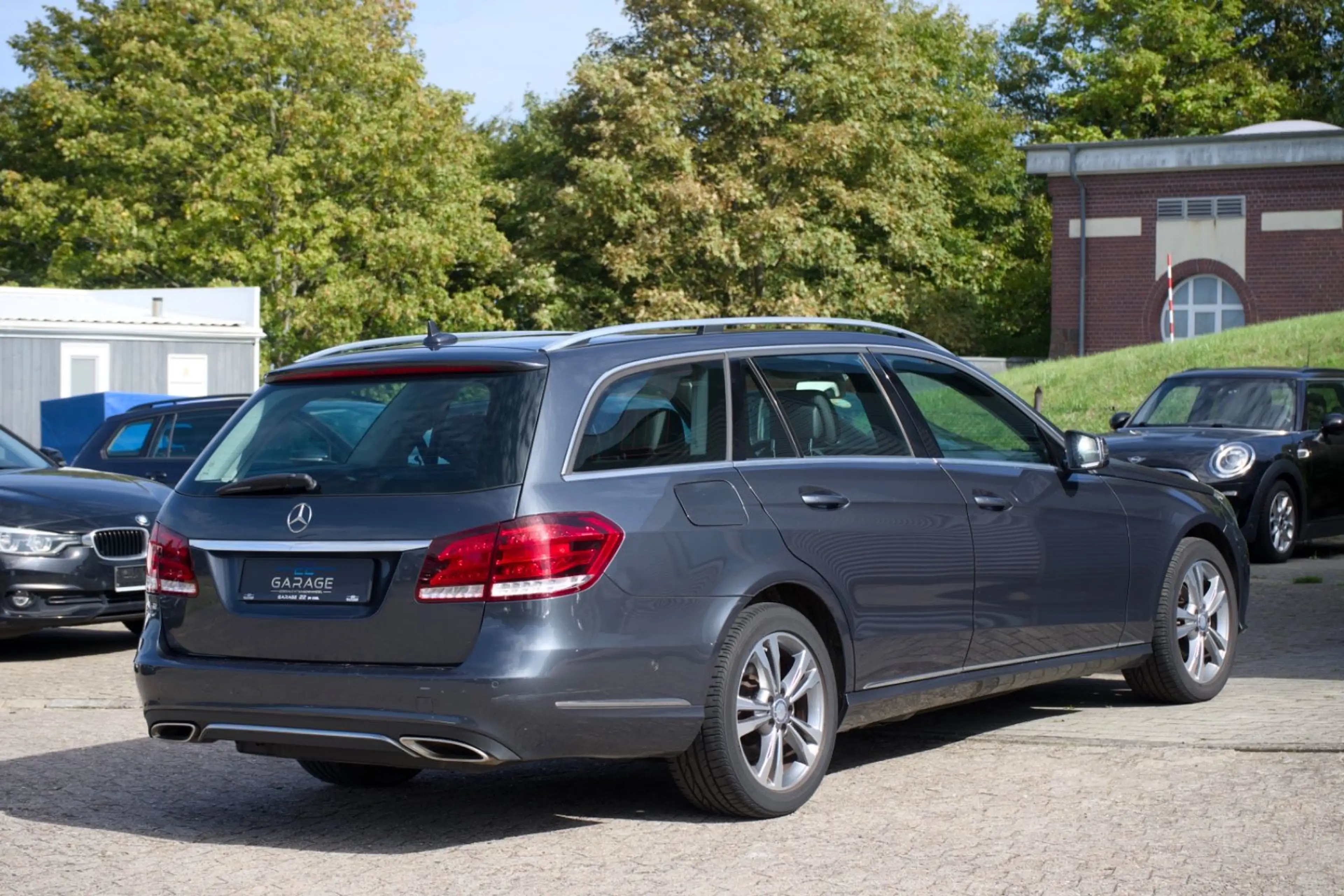 Mercedes-Benz E 200 BlueTec — photo 6