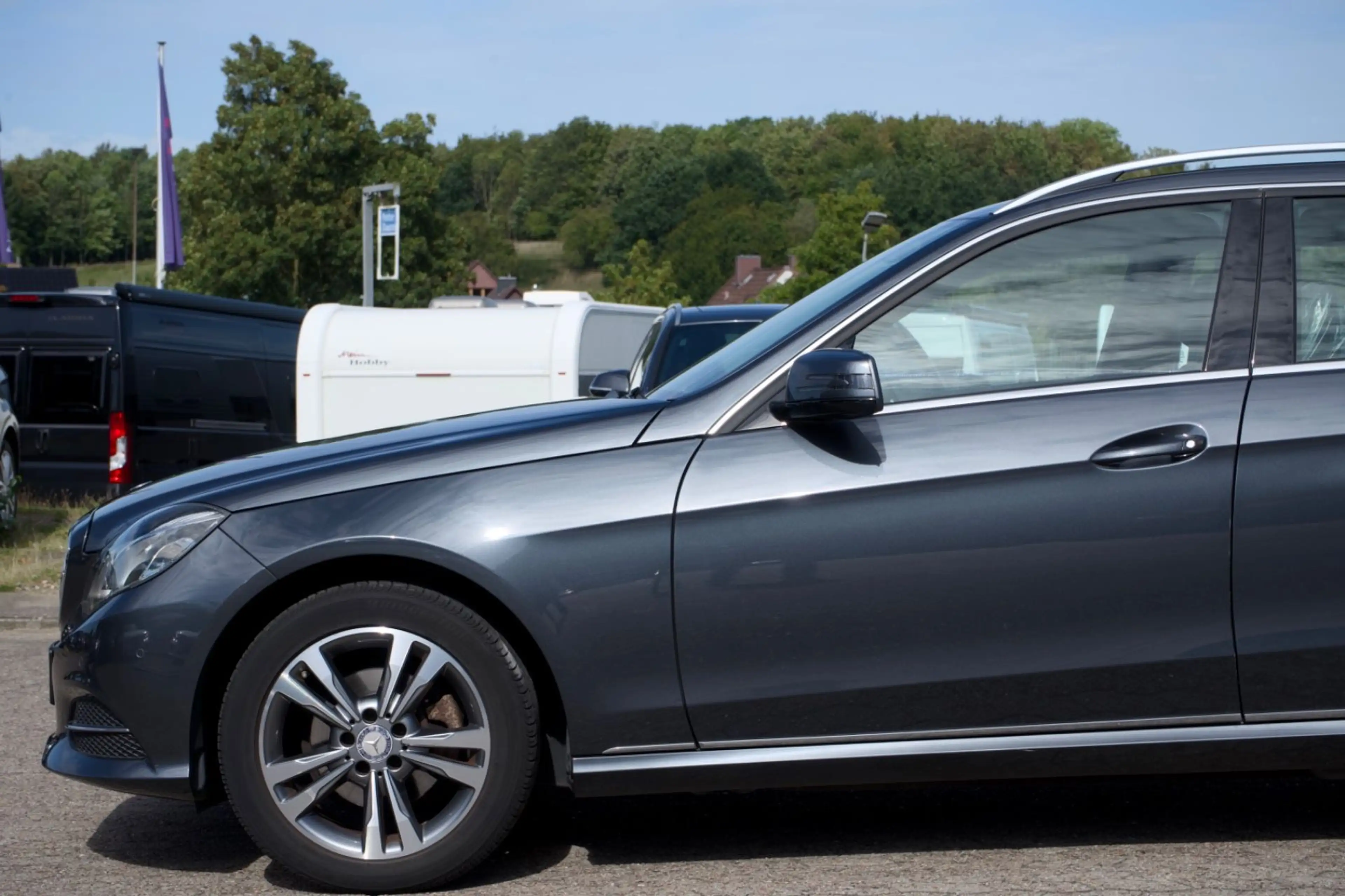 Mercedes-Benz E 200 BlueTec — photo 9