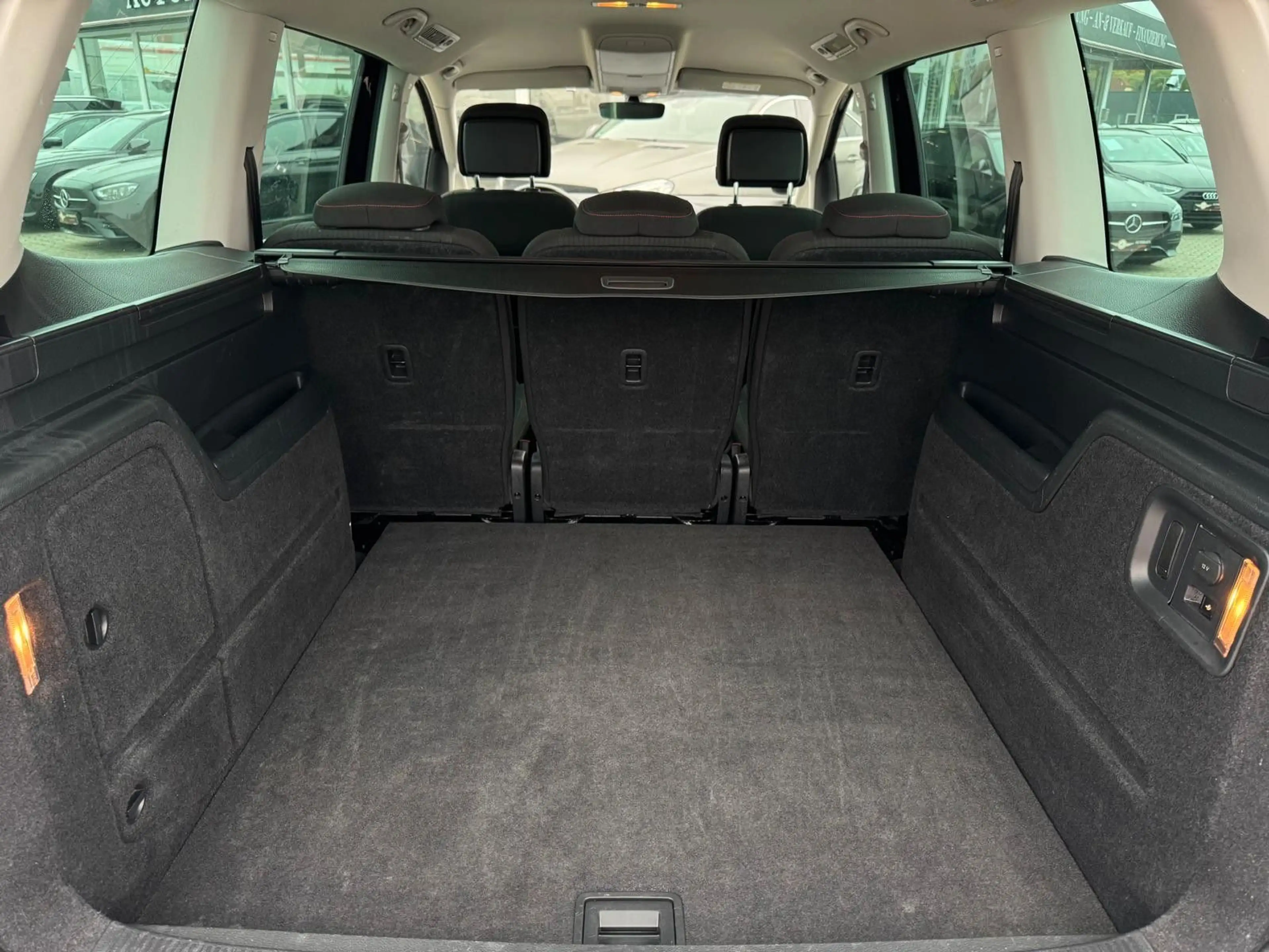 Volkswagen Sharan 2.0 TDI"DSG"Sound"7 SITZE"AHK"NAVI"KAMERA — photo 8