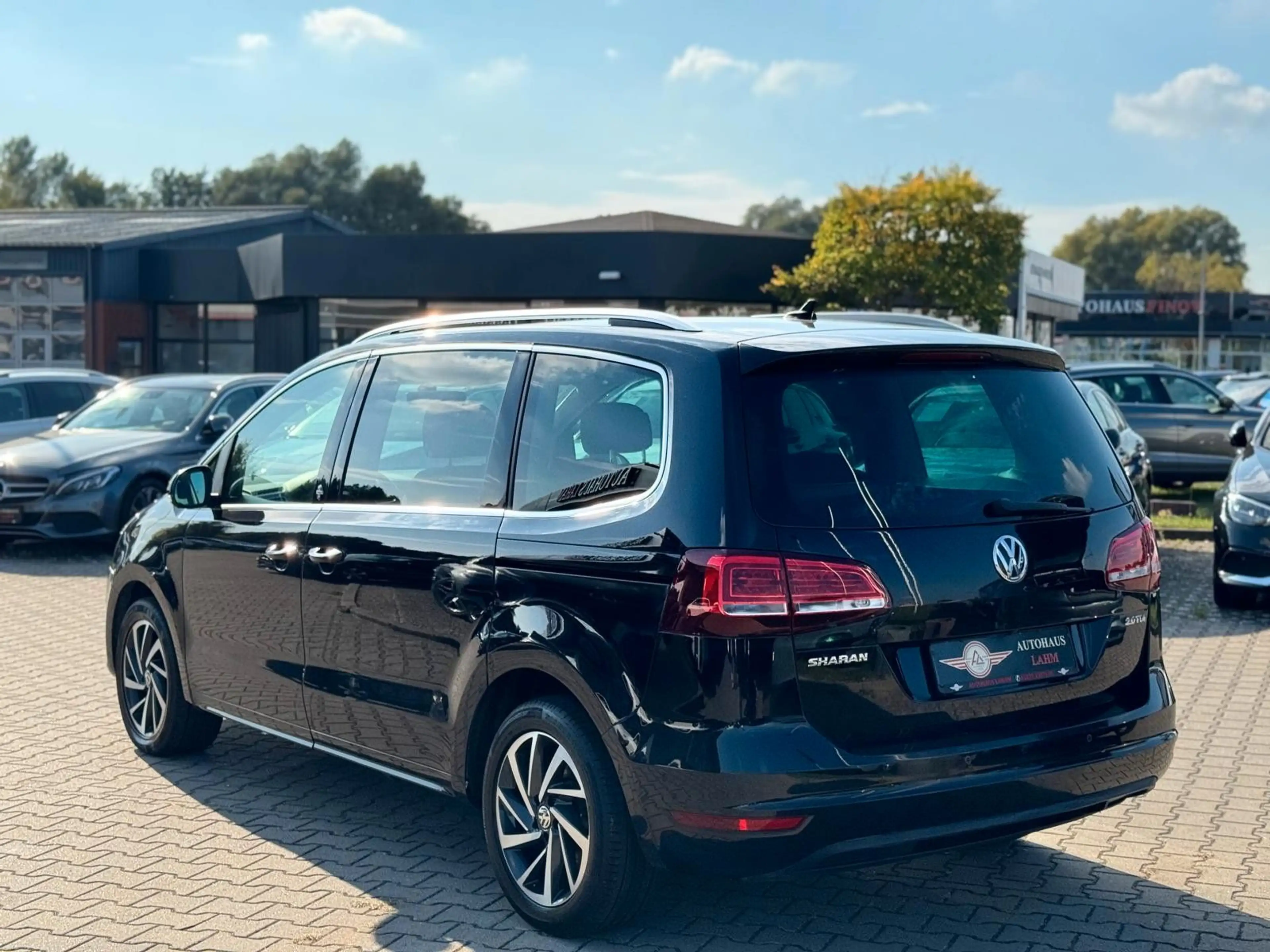 Volkswagen Sharan 2.0 TDI"DSG"Sound"7 SITZE"AHK"NAVI"KAMERA — photo 6