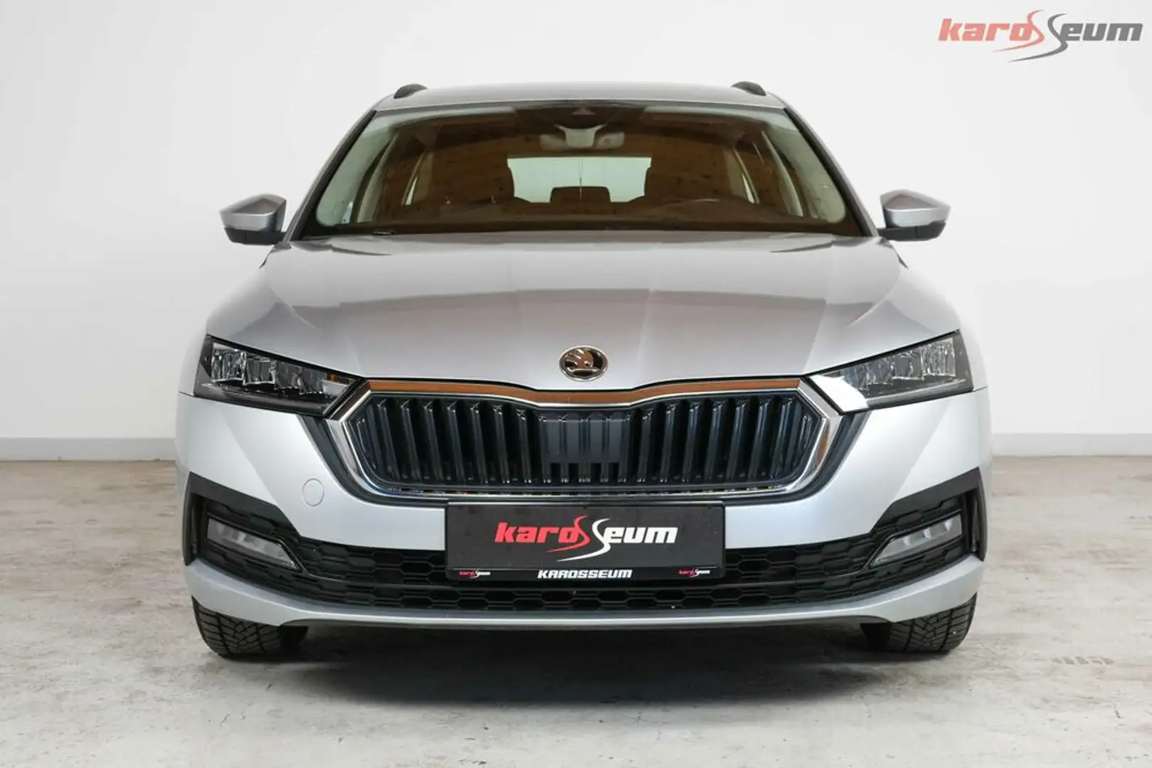 Skoda Octavia Ambition 2.0 DSG *VIRTUAL*LED*LANE*NAVI* Silber - 2