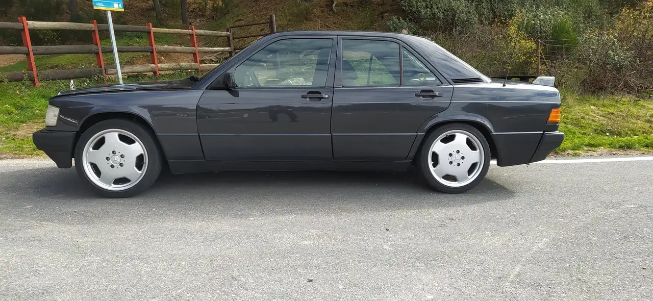 Mercedes-Benz 190E 2.0i, foto 9