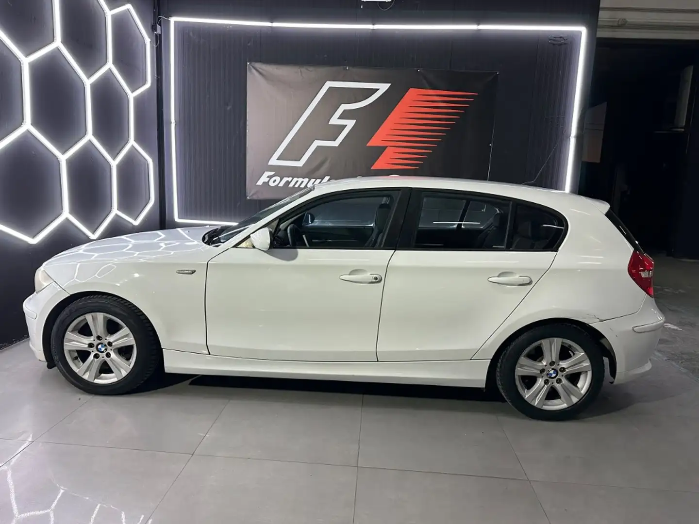 BMW 118 118d - 2