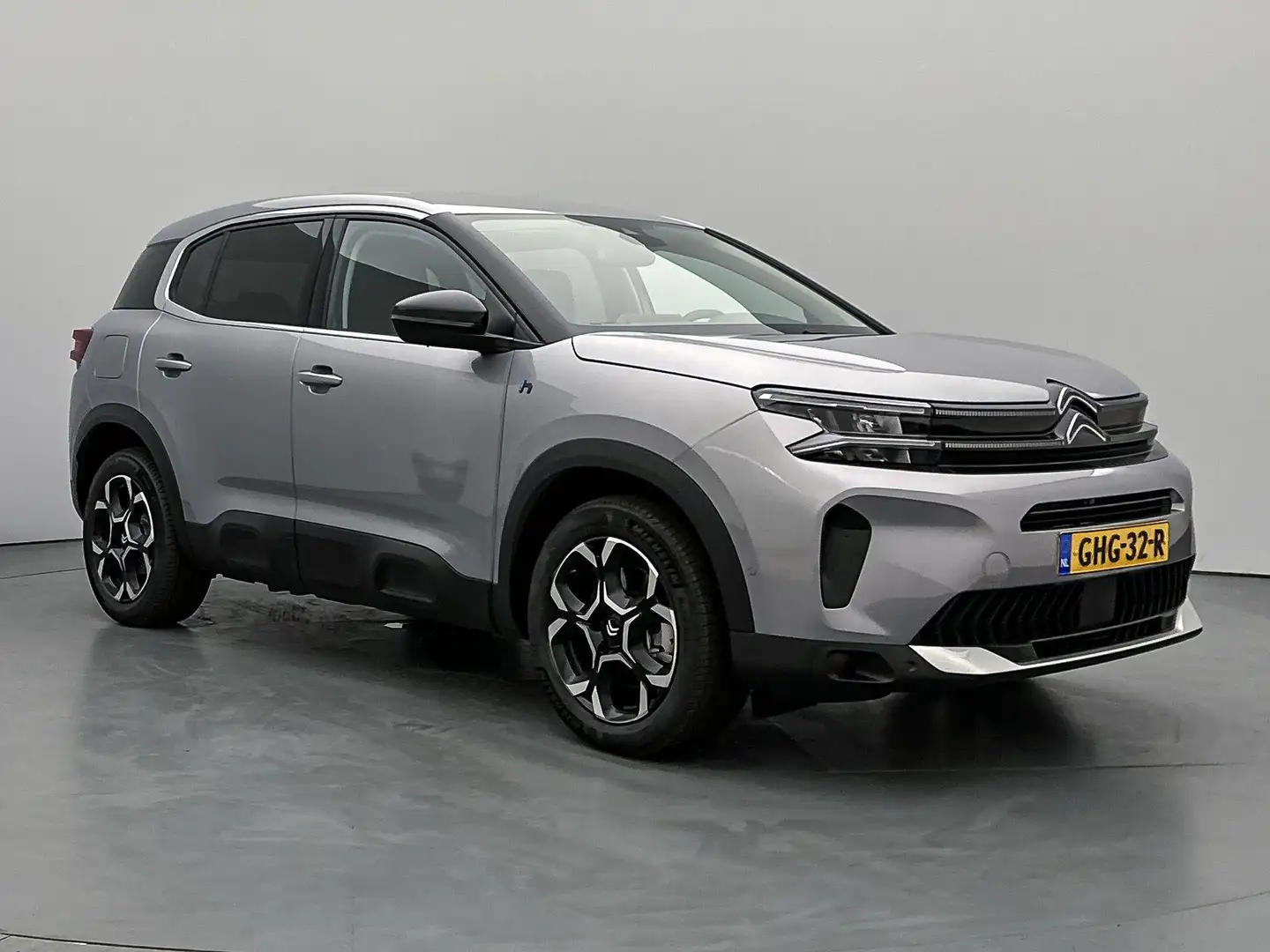 Citroen C5 Aircross SUV Plus 1.6 Plug-in Hybrid 225pk Automaat | Navig Grijs - 2