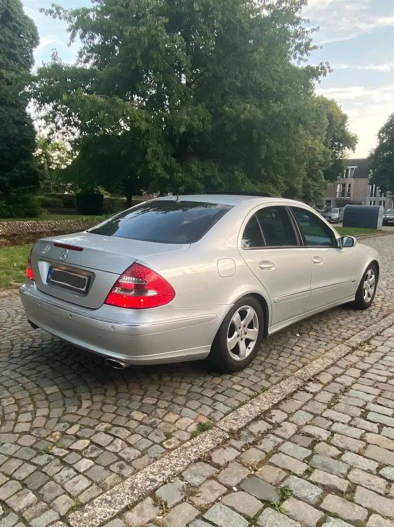Mercedes-Benz E 220 T CDI Automatik Avantgarde DPF - 2