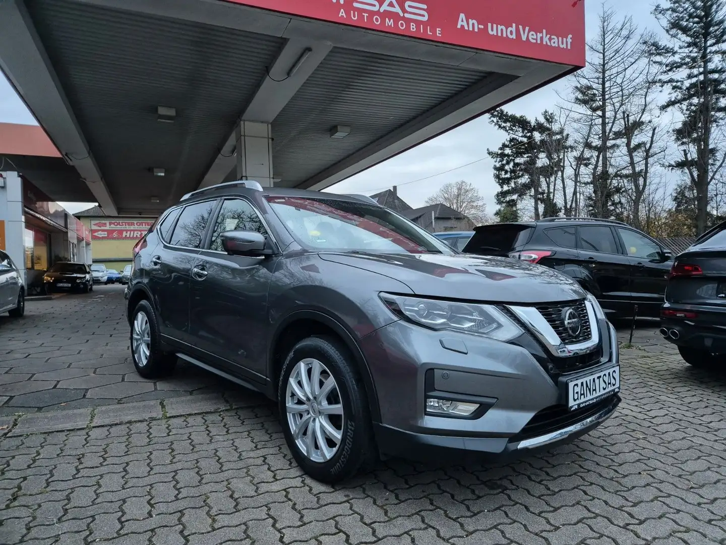 Nissan X-Trail N-Connecta 4x4-Klimaaut.-360 Kamera-AHK Gris - 2