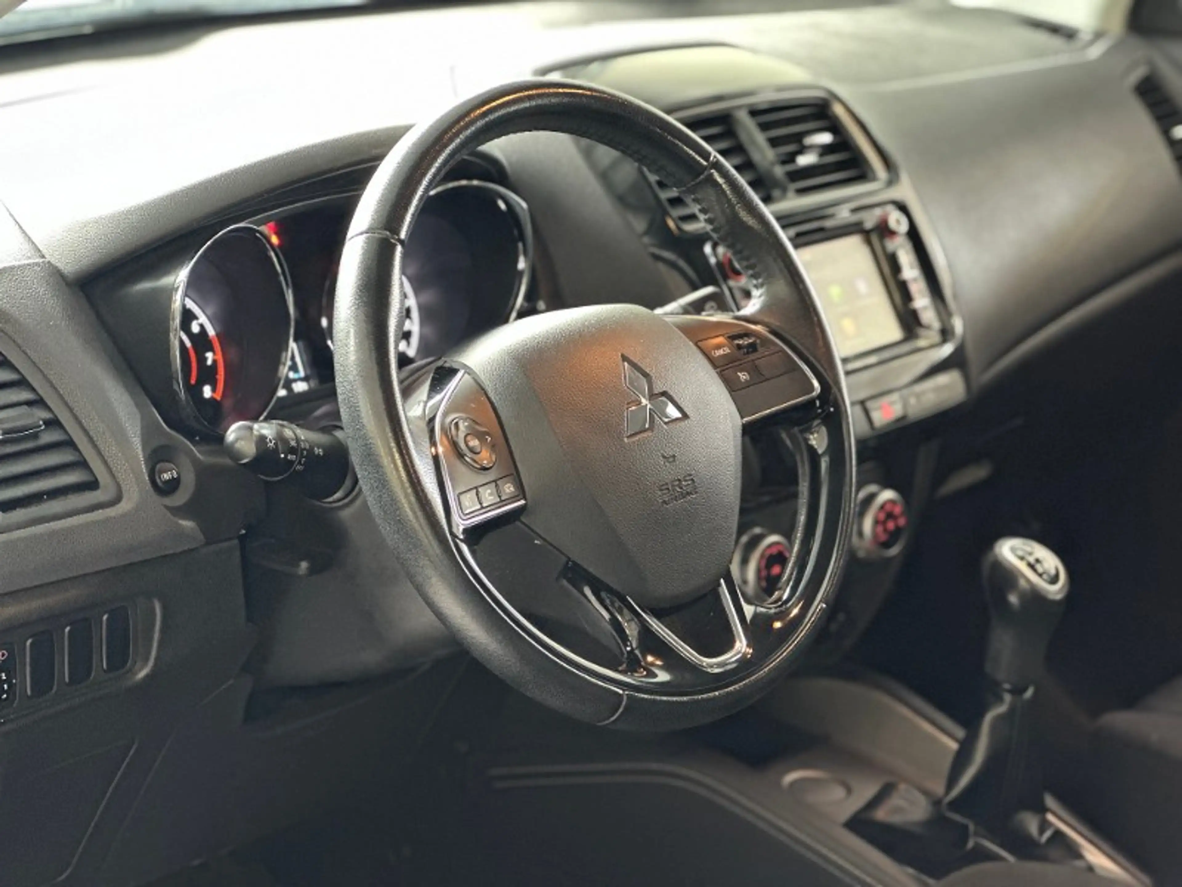 Mitsubishi ASX Intro Edition 2.0 MIVEC ClearTec 2WD 5-Gang — photo 7