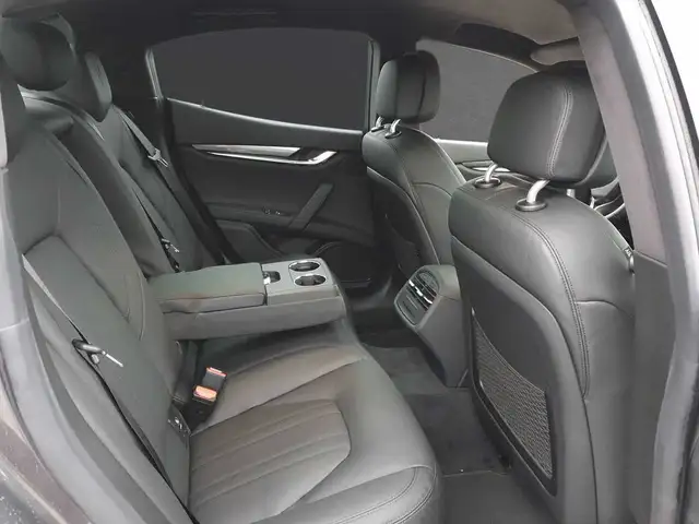 Maserati Ghibli view 8