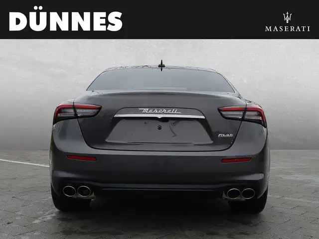 Maserati Ghibli view 4