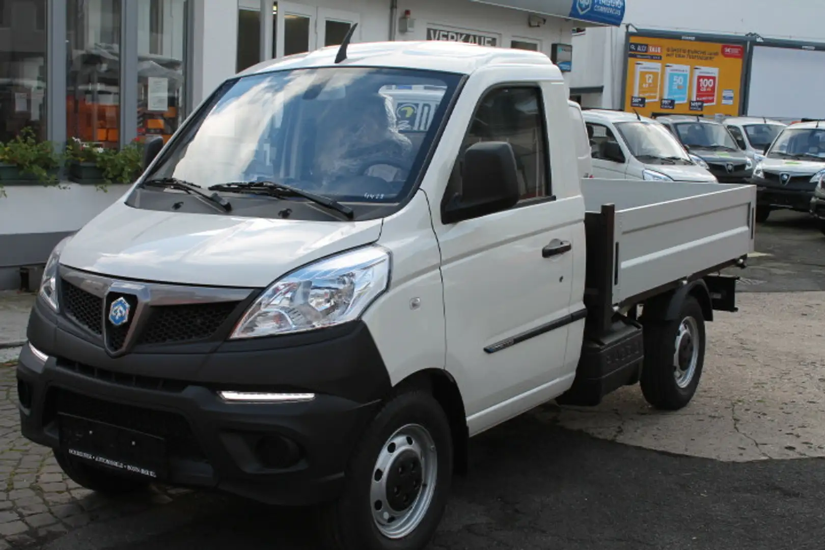 Piaggio Porter NP6 Pritsche 220 PRO 2025 Weiß - 1