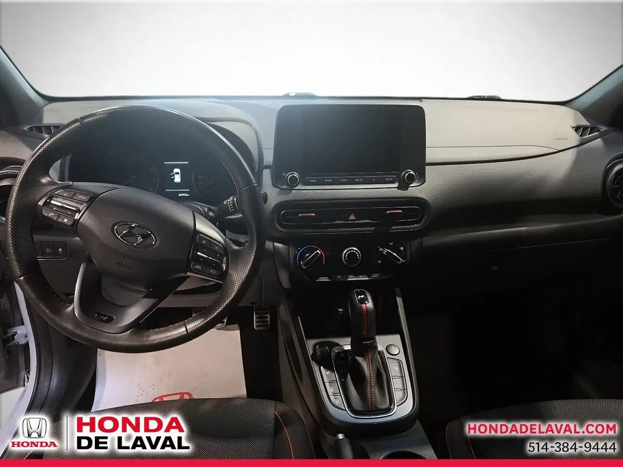 Hyundai KONA снимка Hyundai KONA