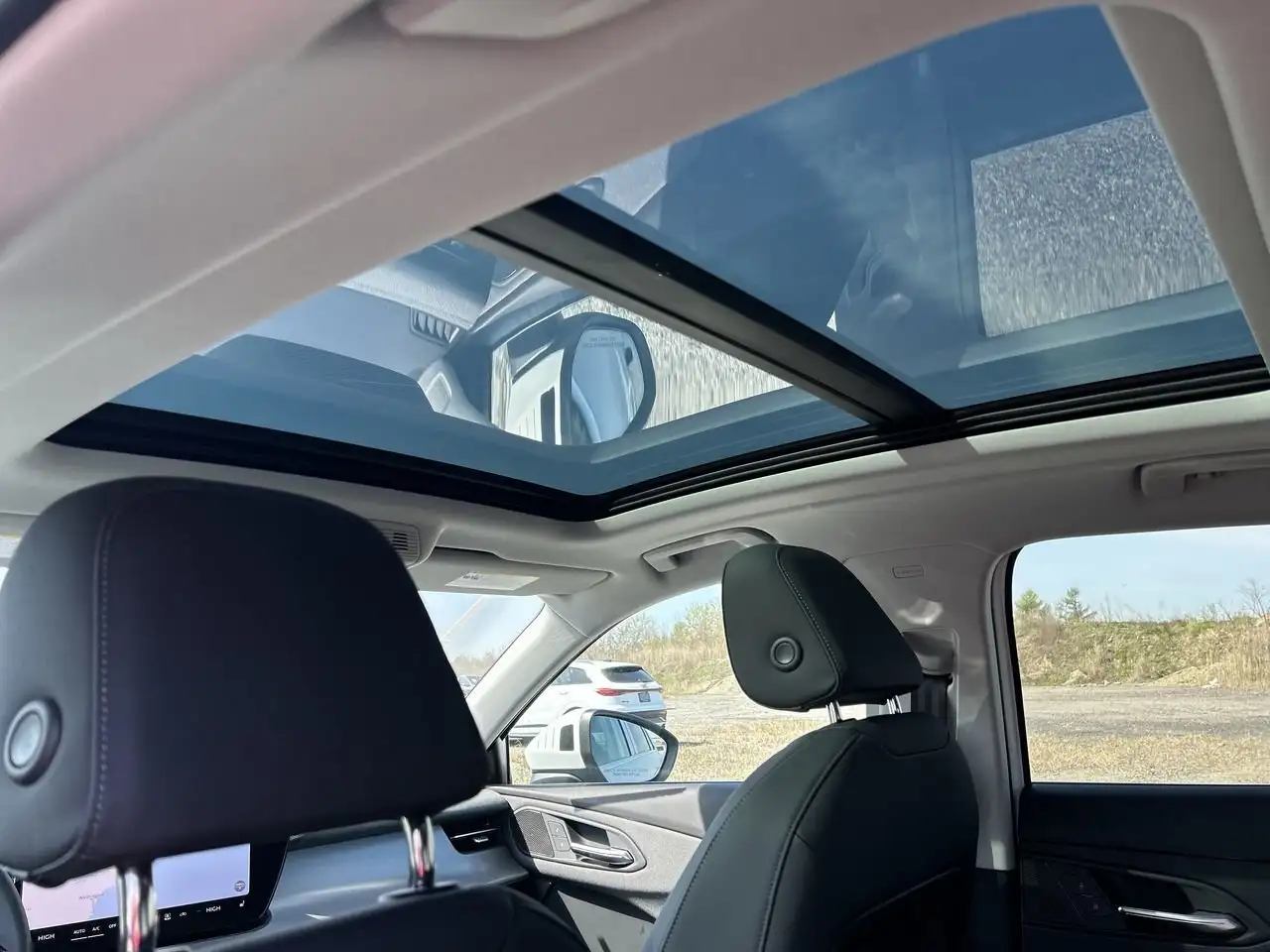 Audi Q3 снимка Audi Q3