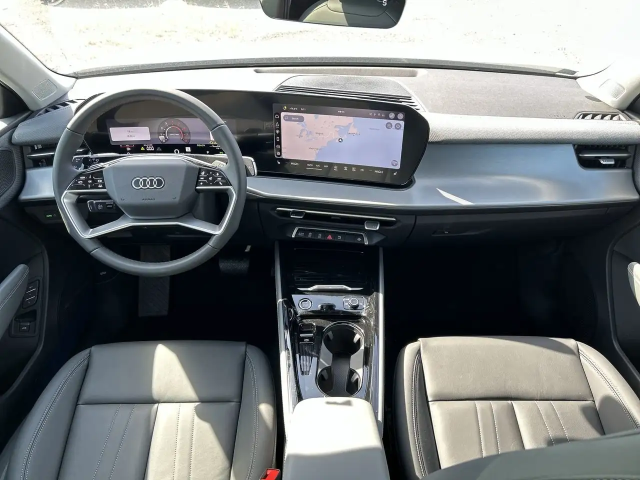 Audi Q3 снимка Audi Q3