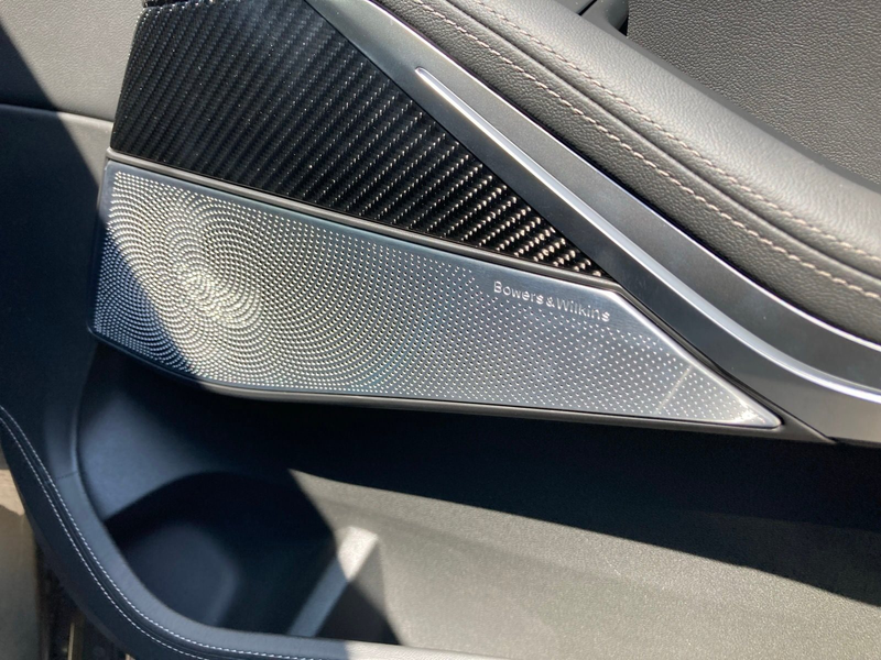 BMW X7 xDrive40d M Sportpaket B&W Surround DAB RFK — photo 14