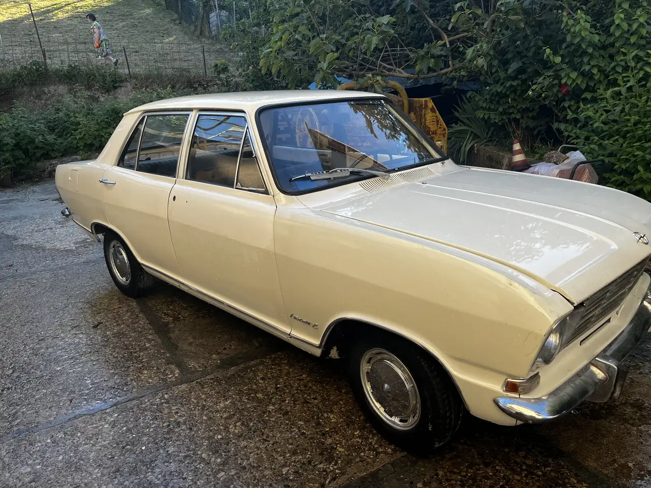 Opel Kadett 1.1 L, foto 2