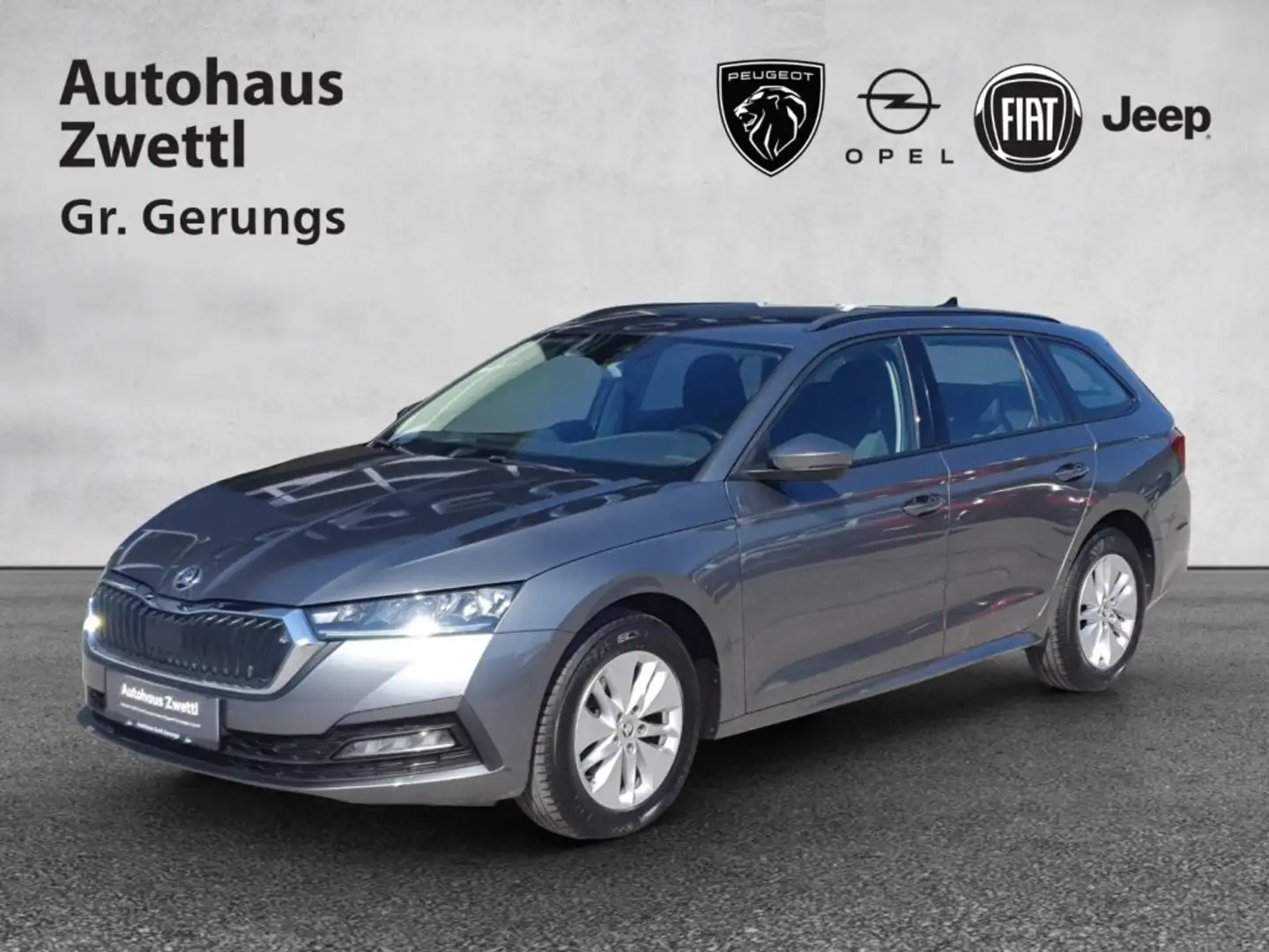 Skoda Octavia Kombi 2,0 TDI Ambition DSG Grijs - 1