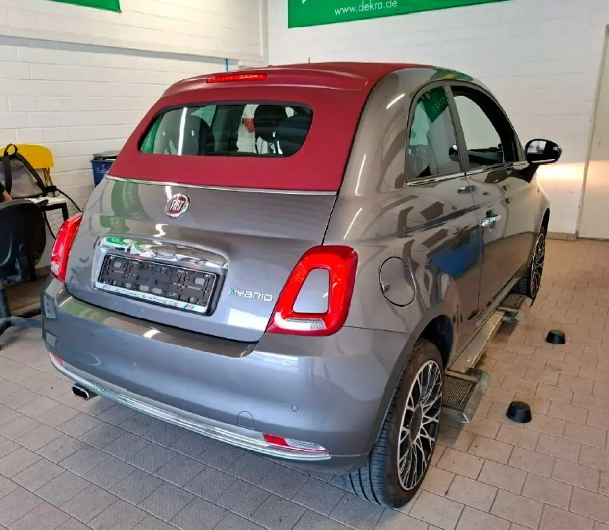 Fiat 500C 1.0 GSE DolceVita Klimaautomatik-Einparkh. Grau - 2