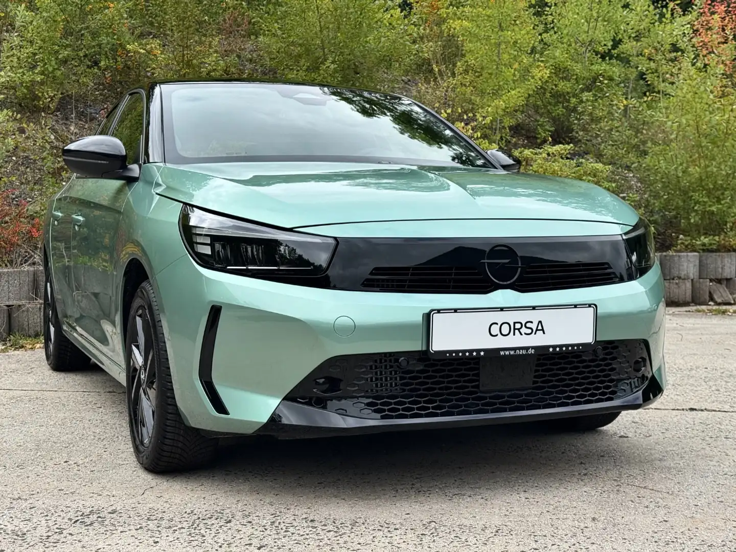 Opel Corsa Yes 1.2 SONDERMODELL*SHZ+LHZ*PDC*DAB Vert - 2