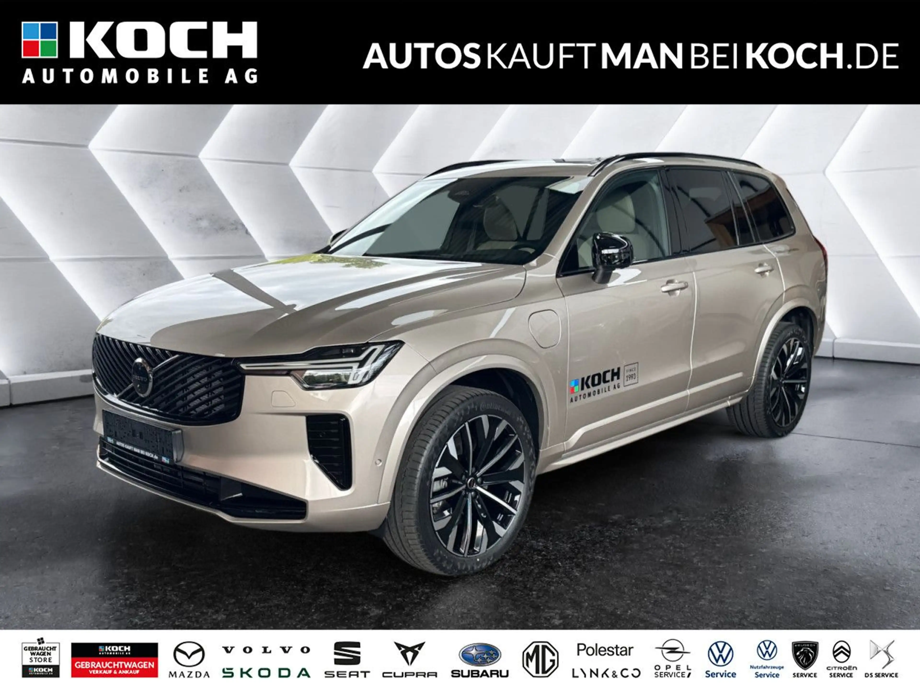 Volvo XC90 T8 AWD Plug-in Hybrid Plus Dark