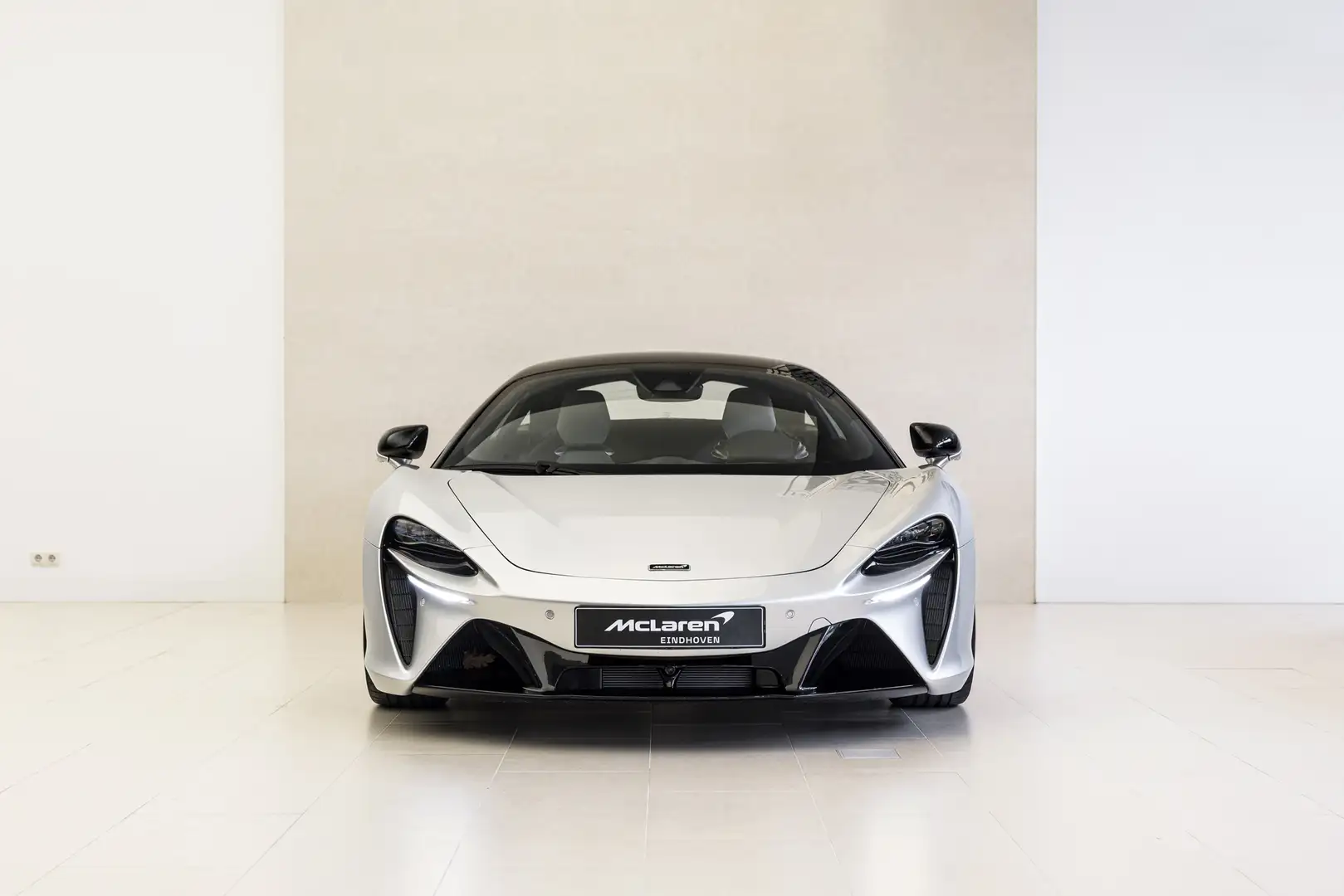 McLaren Artura Coupe Gris - 2