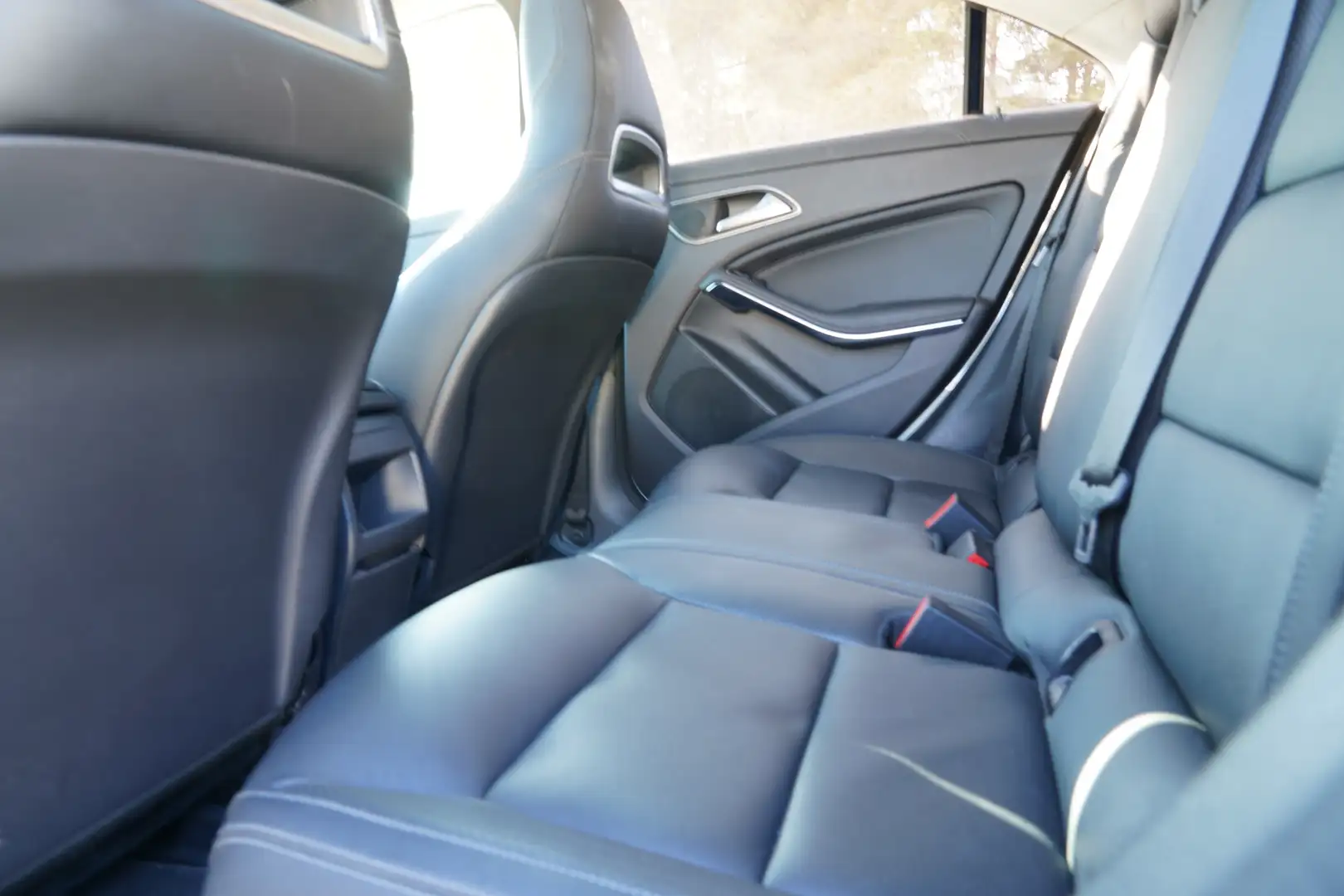 Mercedes-Benz CLA 200 Urban 7G-DCT - 1