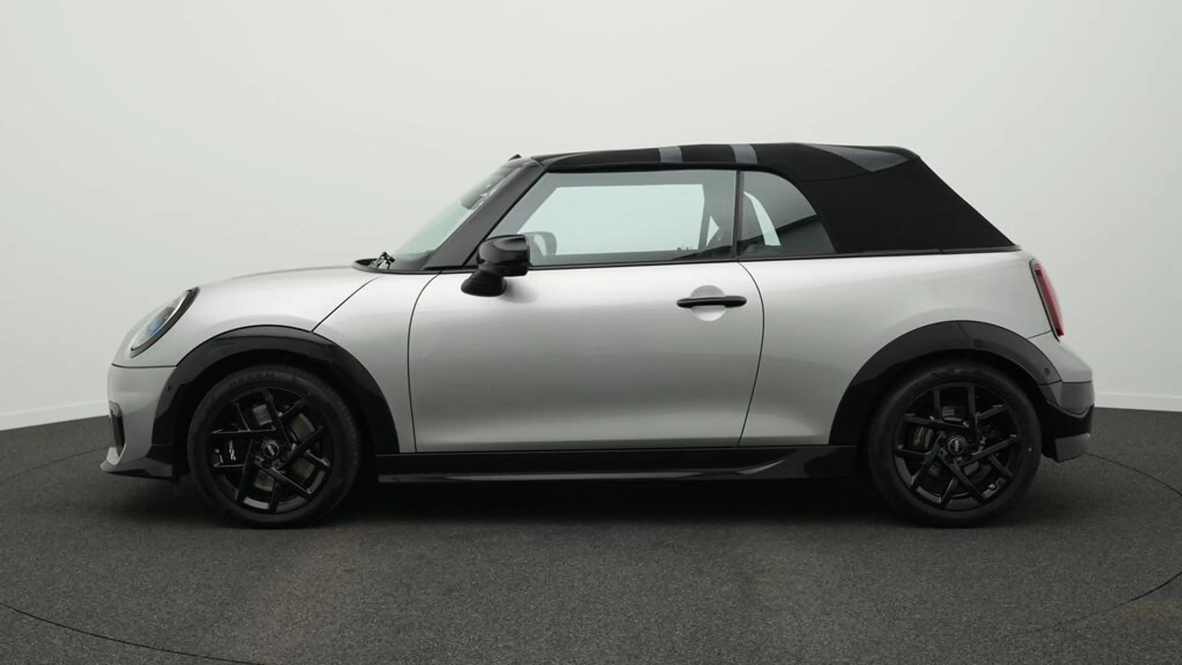 MINI Cooper C Cabrio John Cooper Works Trim — photo 2