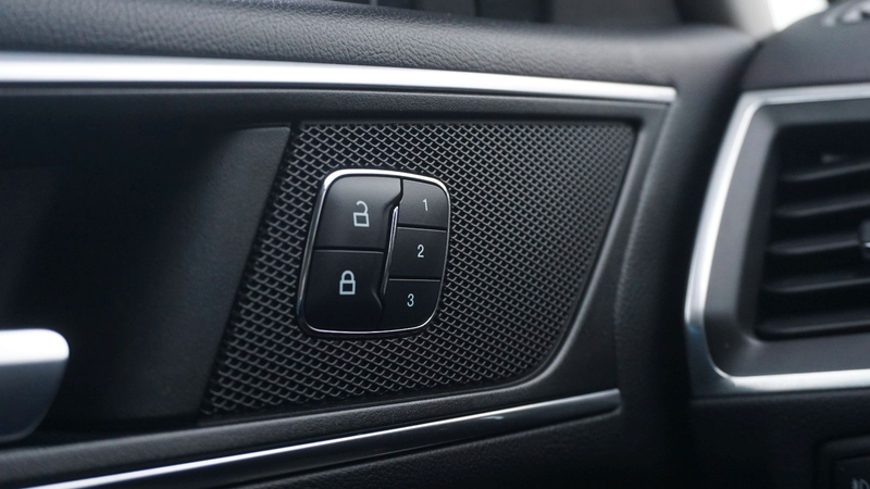 Ford S-Max Titanium 360°*NAVI*SBL*LED*LEDER*KEYLESS!! — photo 20