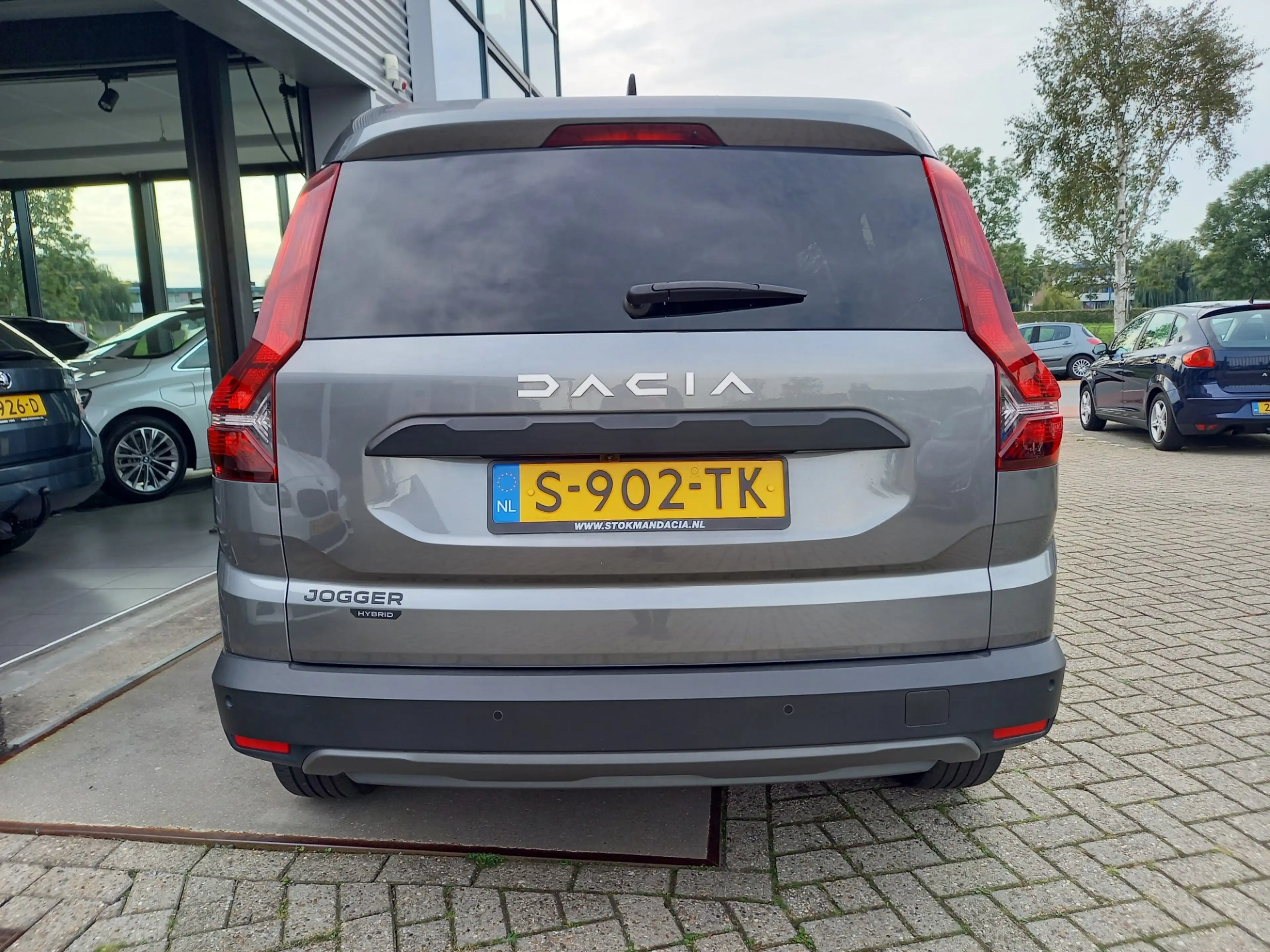Dacia Jogger 1.6 Hybrid 140 Extreme 7P - CAMERA - PDC V/A - CAR — photo 9