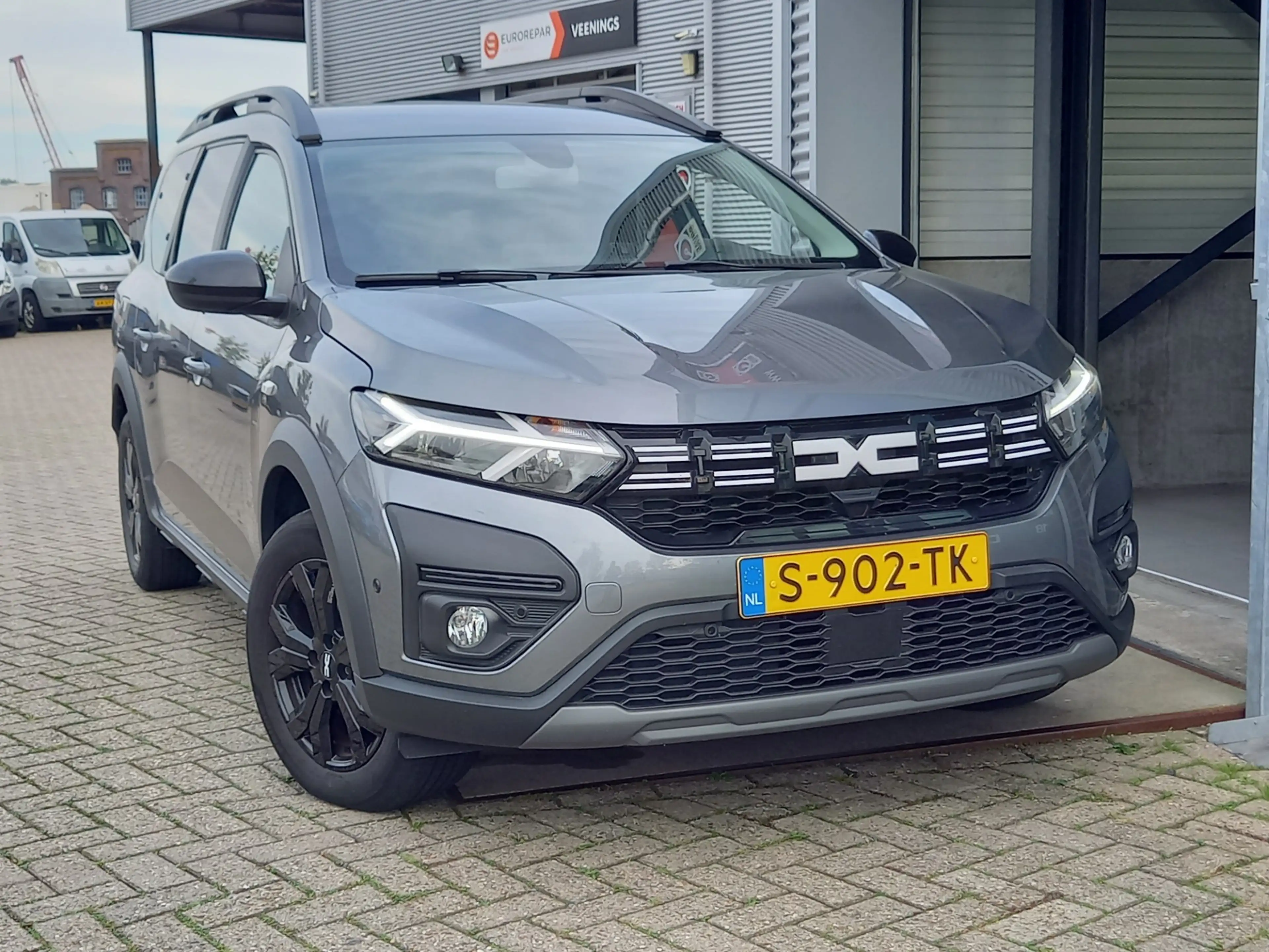 Dacia Jogger 1.6 Hybrid 140 Extreme 7P - CAMERA - PDC V/A - CAR — photo 3