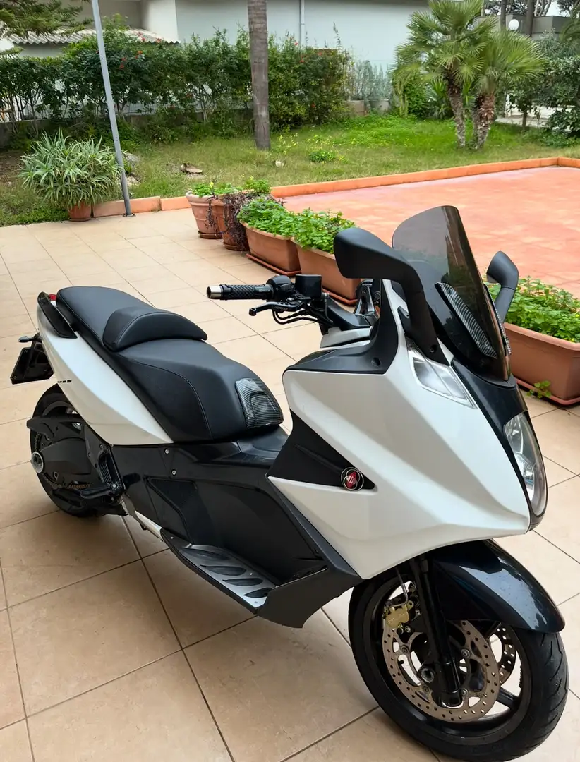 Gilera GP 800 Sport - 2