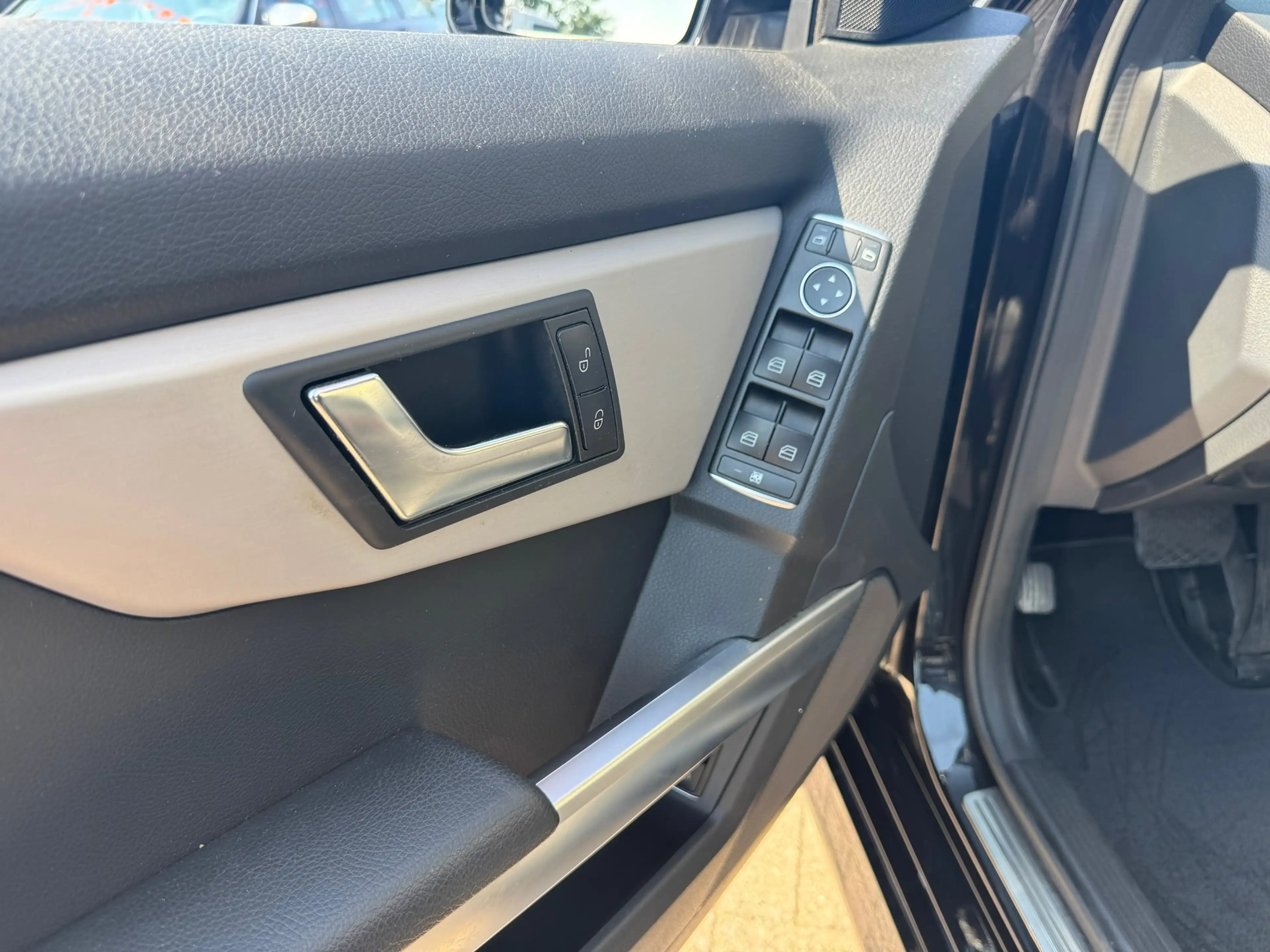 Mercedes-Benz GLK 250 Prestige-PANODAK-TREKHAAK — photo 12