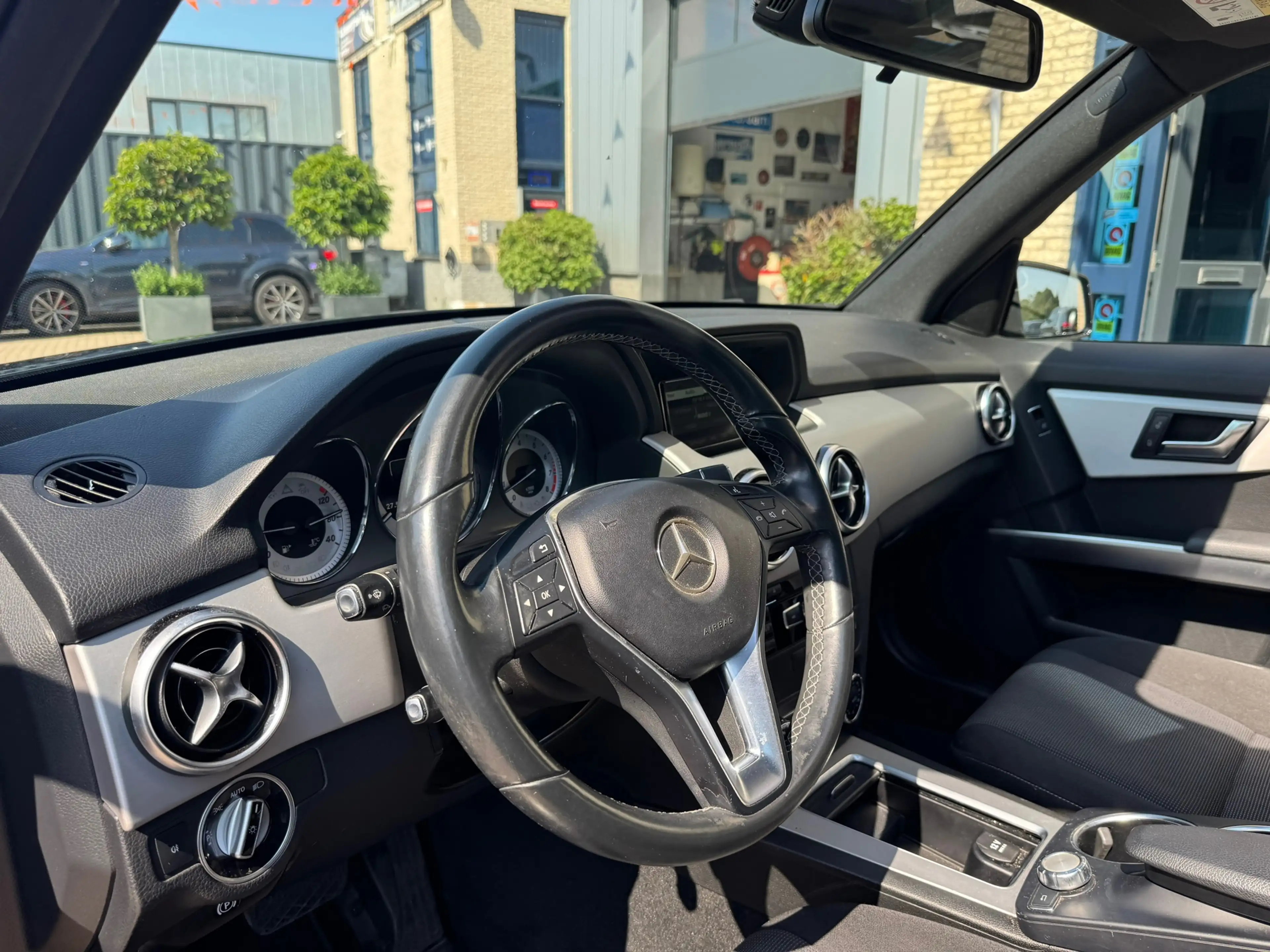 Mercedes-Benz GLK 250 Prestige-PANODAK-TREKHAAK — photo 13