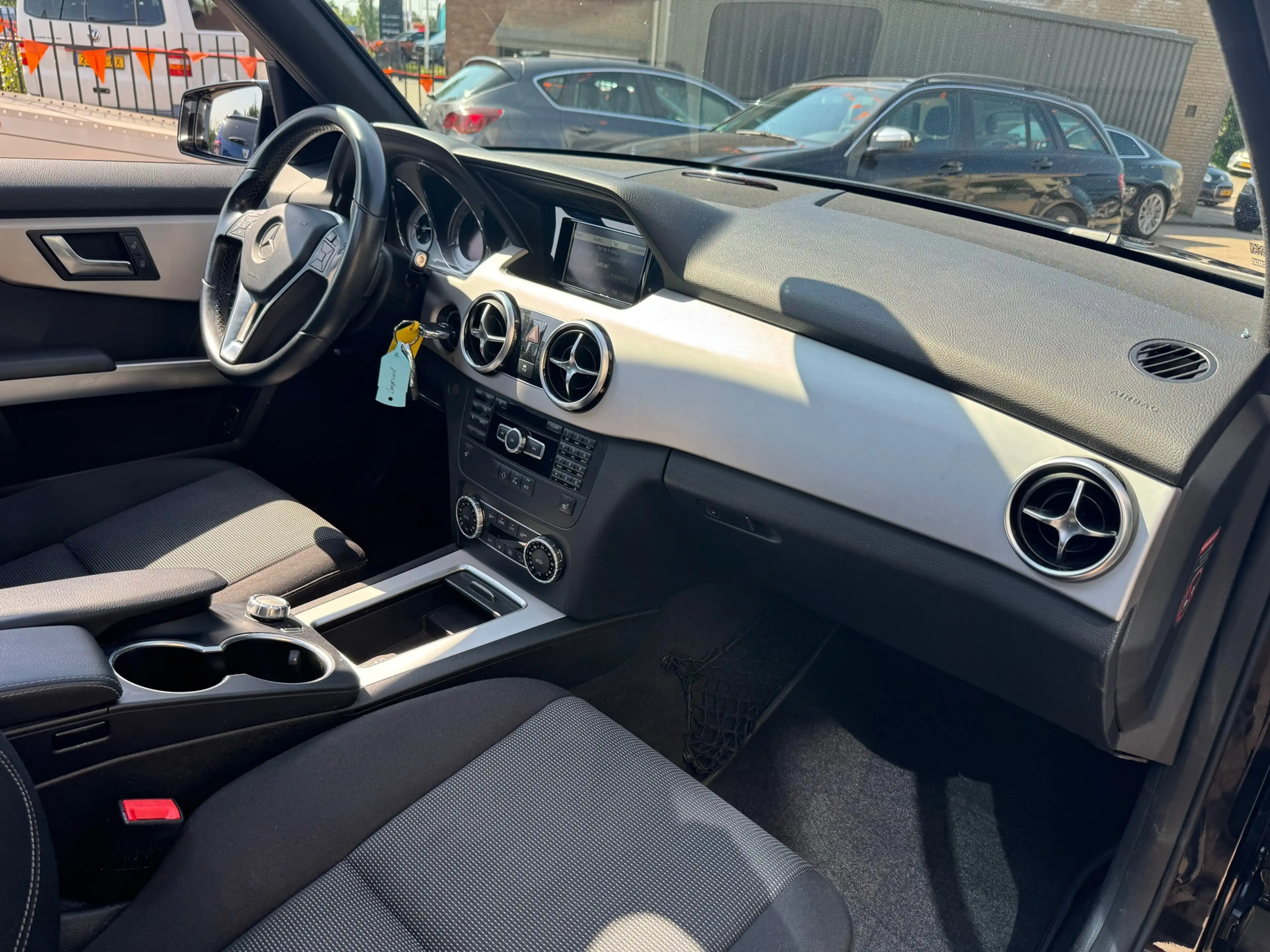 Mercedes-Benz GLK 250 Prestige-PANODAK-TREKHAAK — photo 11
