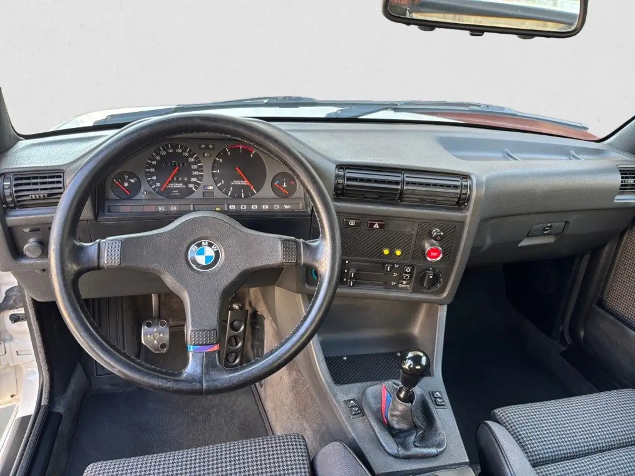 BMW M3 E30, foto 11
