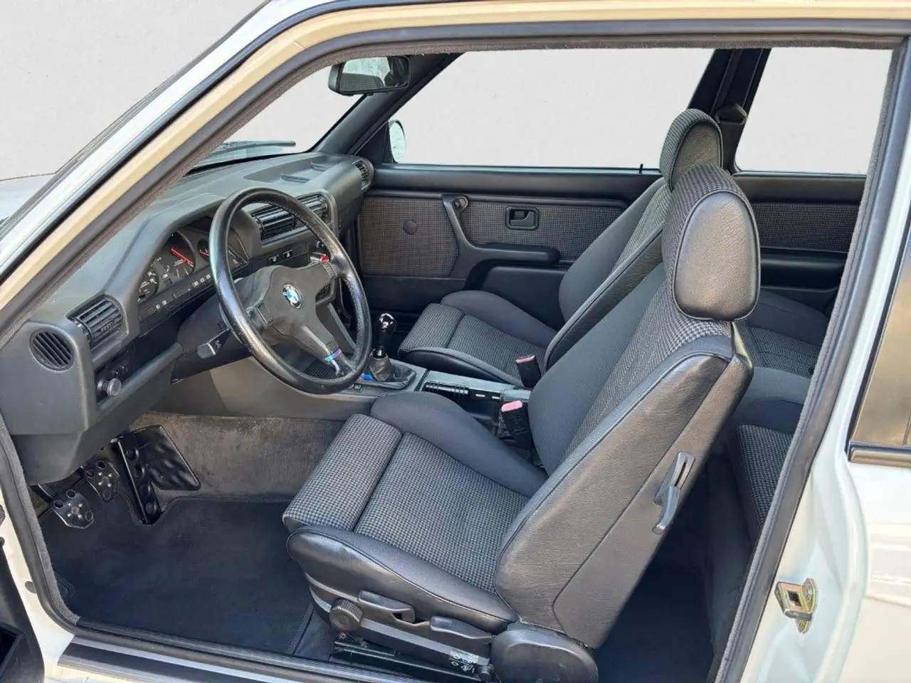 BMW M3 E30, foto 10
