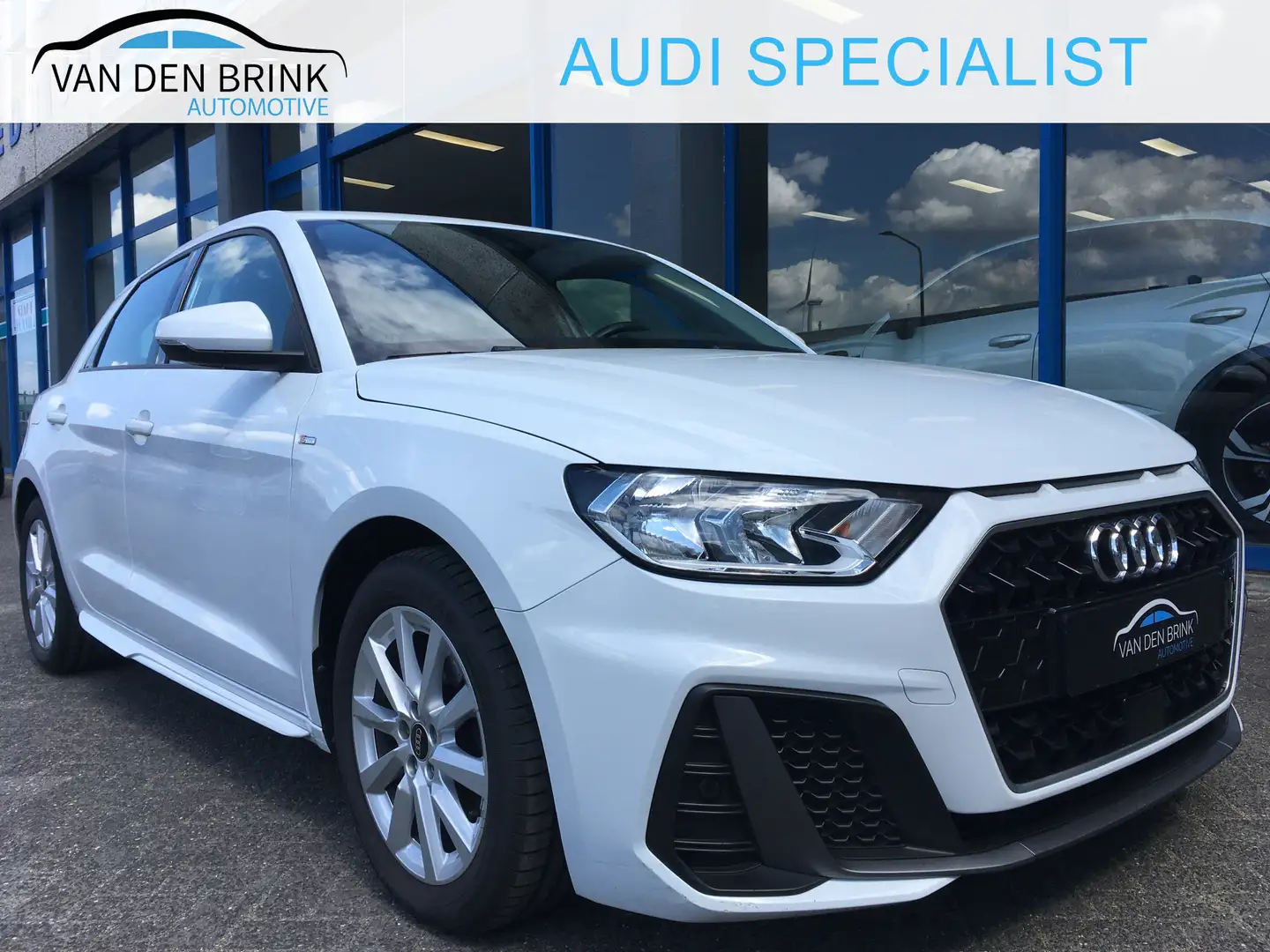 Audi A1 Sportback 30 TFSI S-Line CarPlay + Navigatie Wit - 1