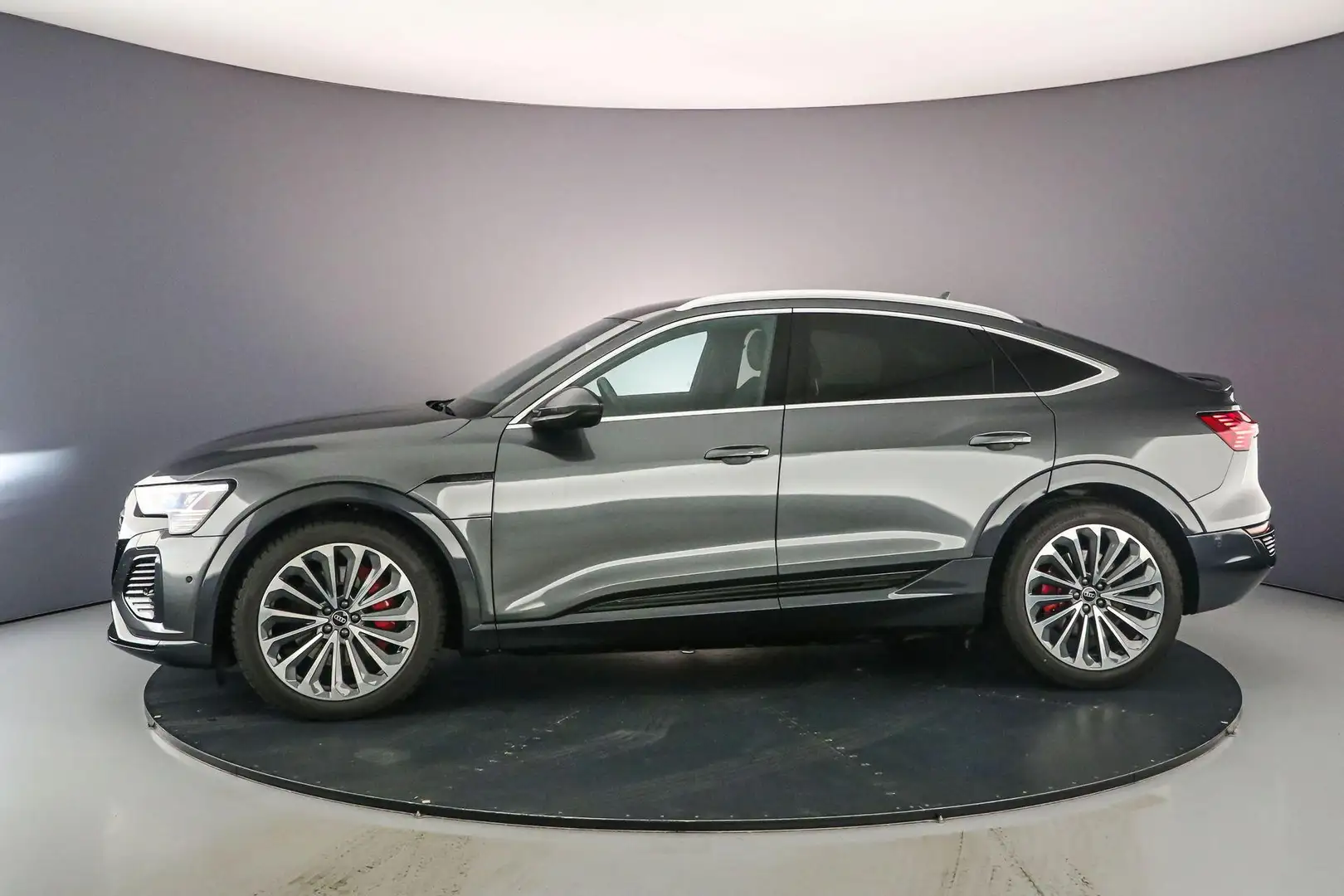 Audi Q8 e-tron Sportback 50 quattro S Edition 95 kWh | S Line | A Gris - 2