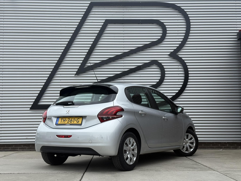 Peugeot 208 1.2 PureTech Blue Lion 2e Eigenaar|Carplay|Cruise| — photo 3