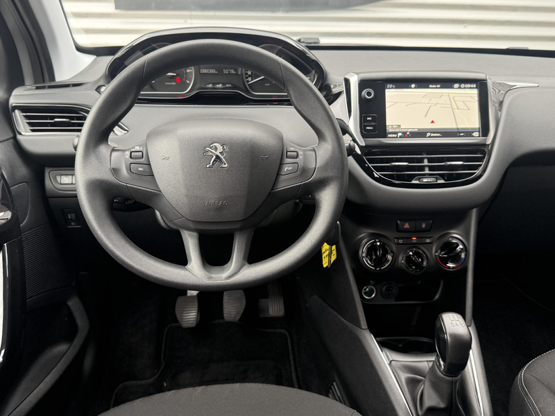 Peugeot 208 1.2 PureTech Blue Lion 2e Eigenaar|Carplay|Cruise| — photo 2