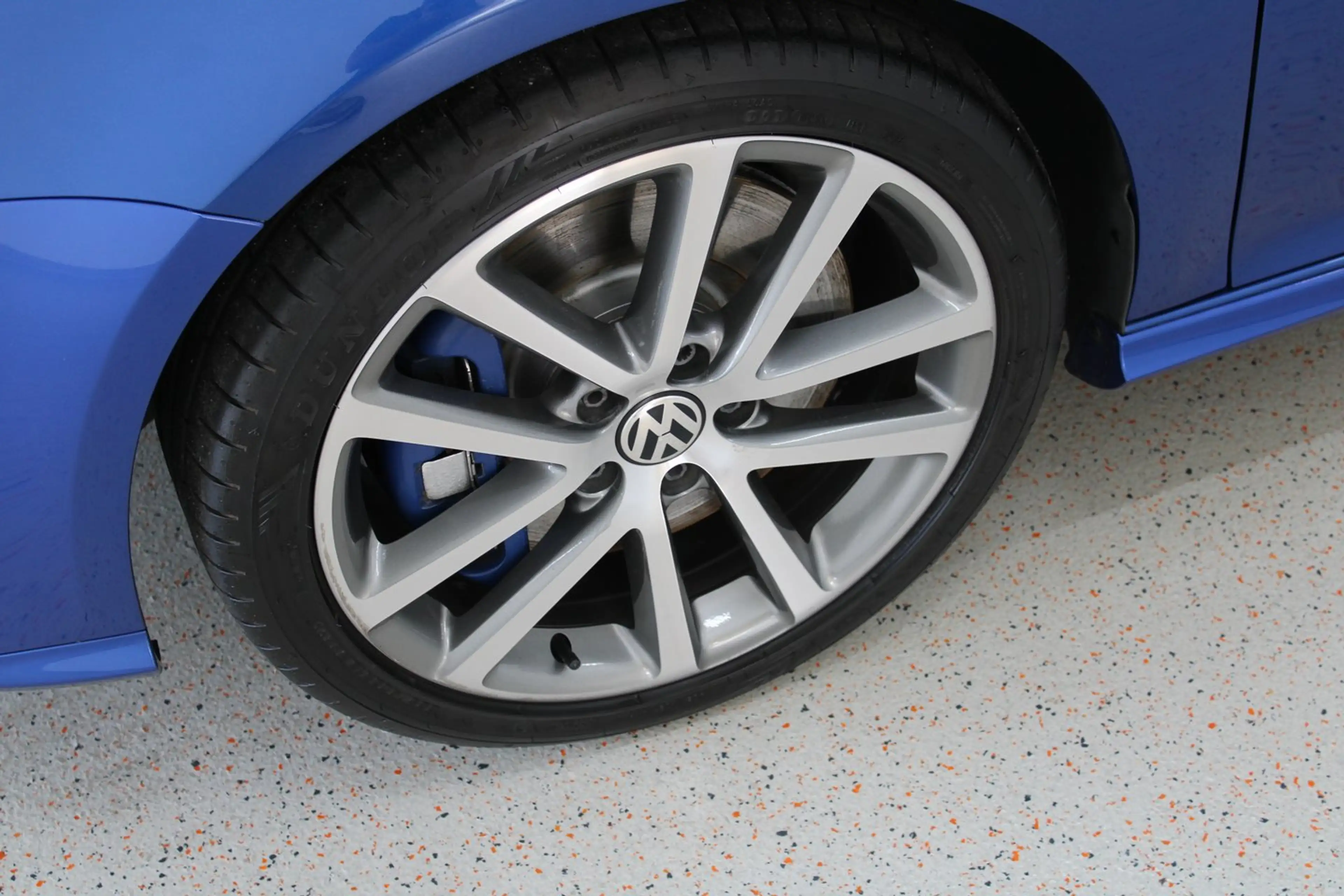 Volkswagen Golf R R32 4MOTION — photo 4