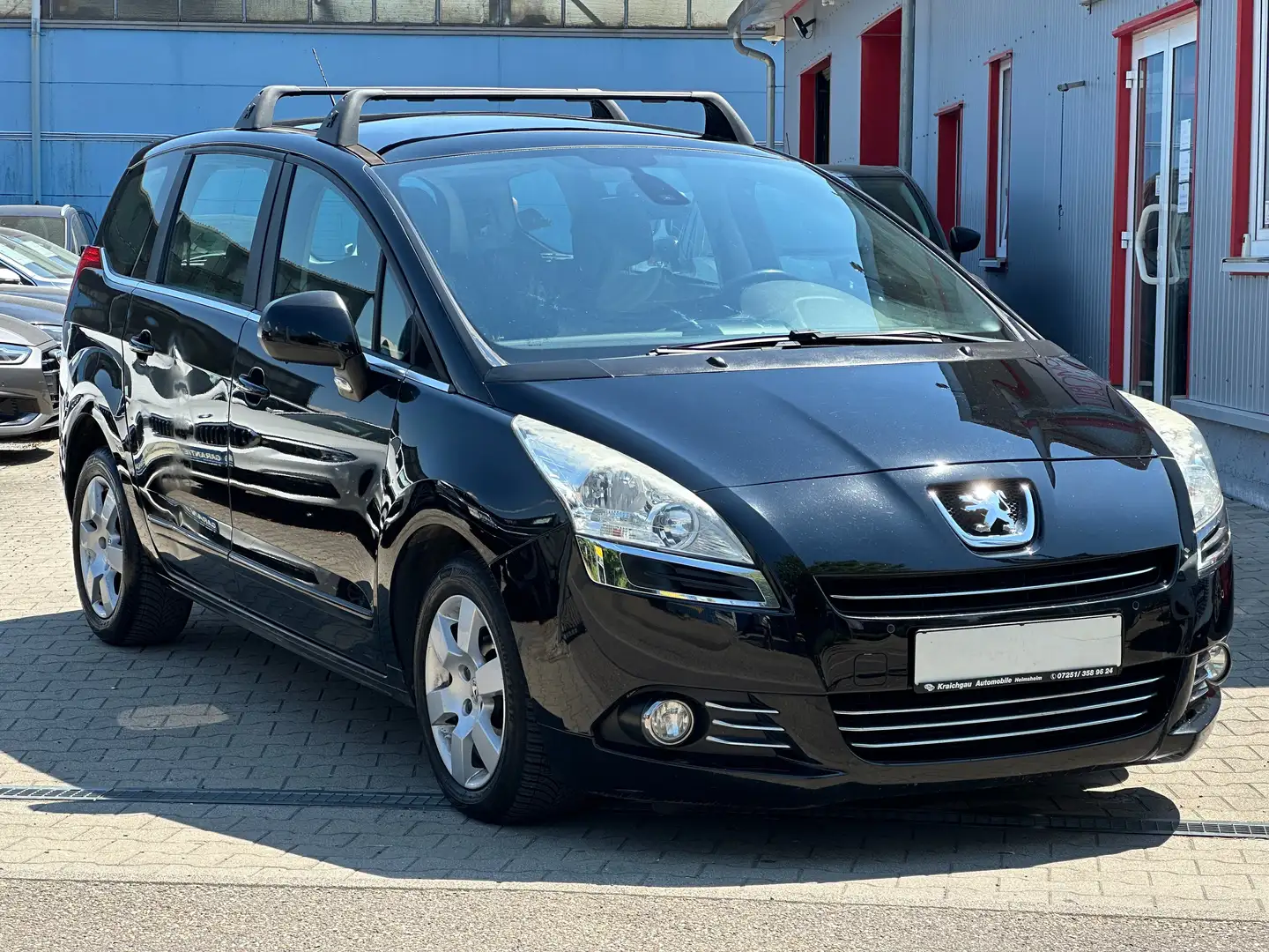 Peugeot 5008 2.0 HDI*7-Sitze*AHK*Panorama*Navi*Klimaauto*SR+WR Schwarz - 1