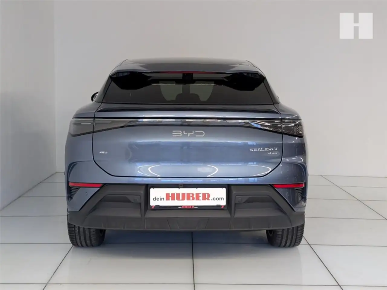 BYD SEALION 7