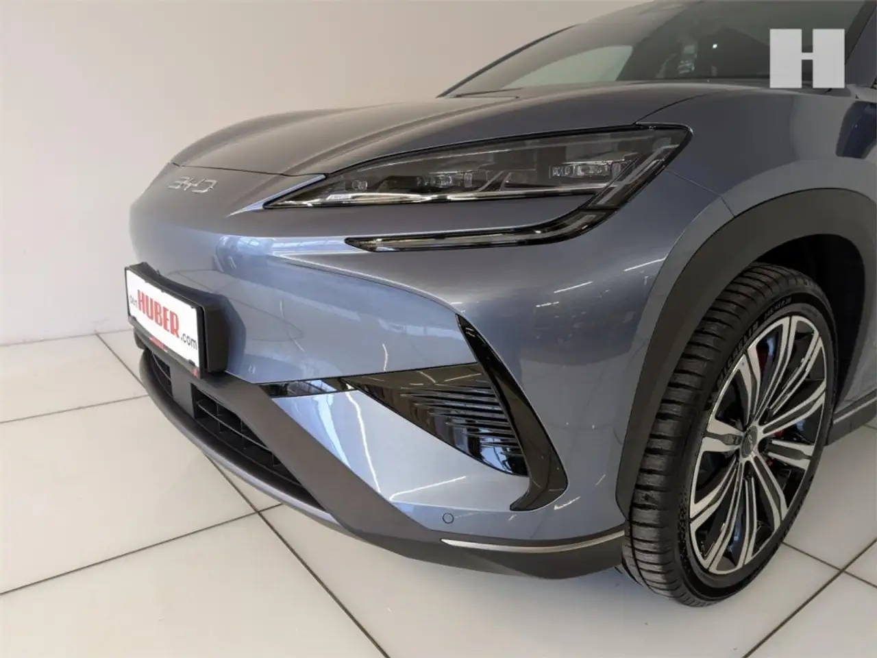 BYD SEALION 7