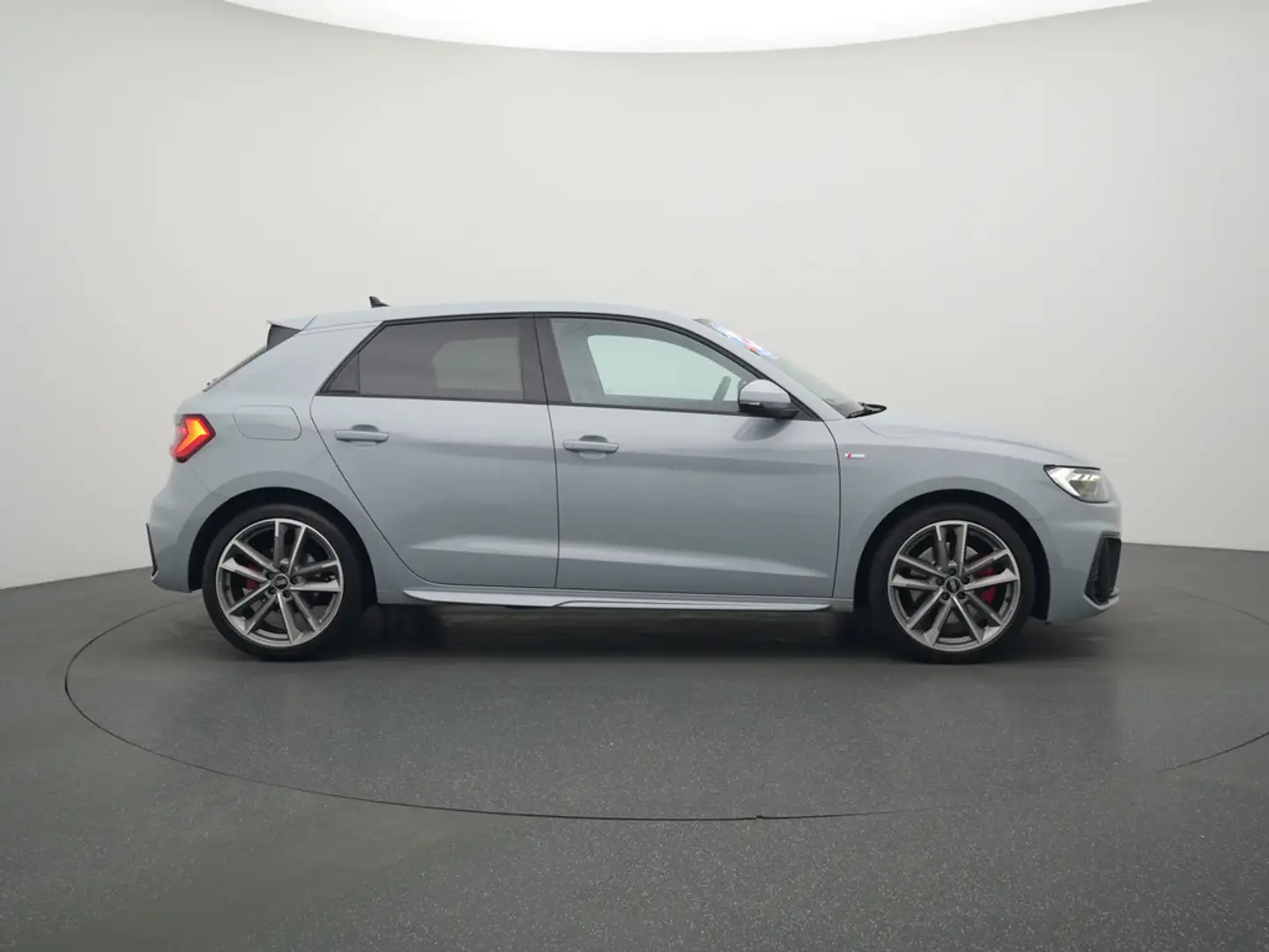 Audi A1 Sportback S line STRON SPORTSITZE APP KAM SHZ Schwarz - 2
