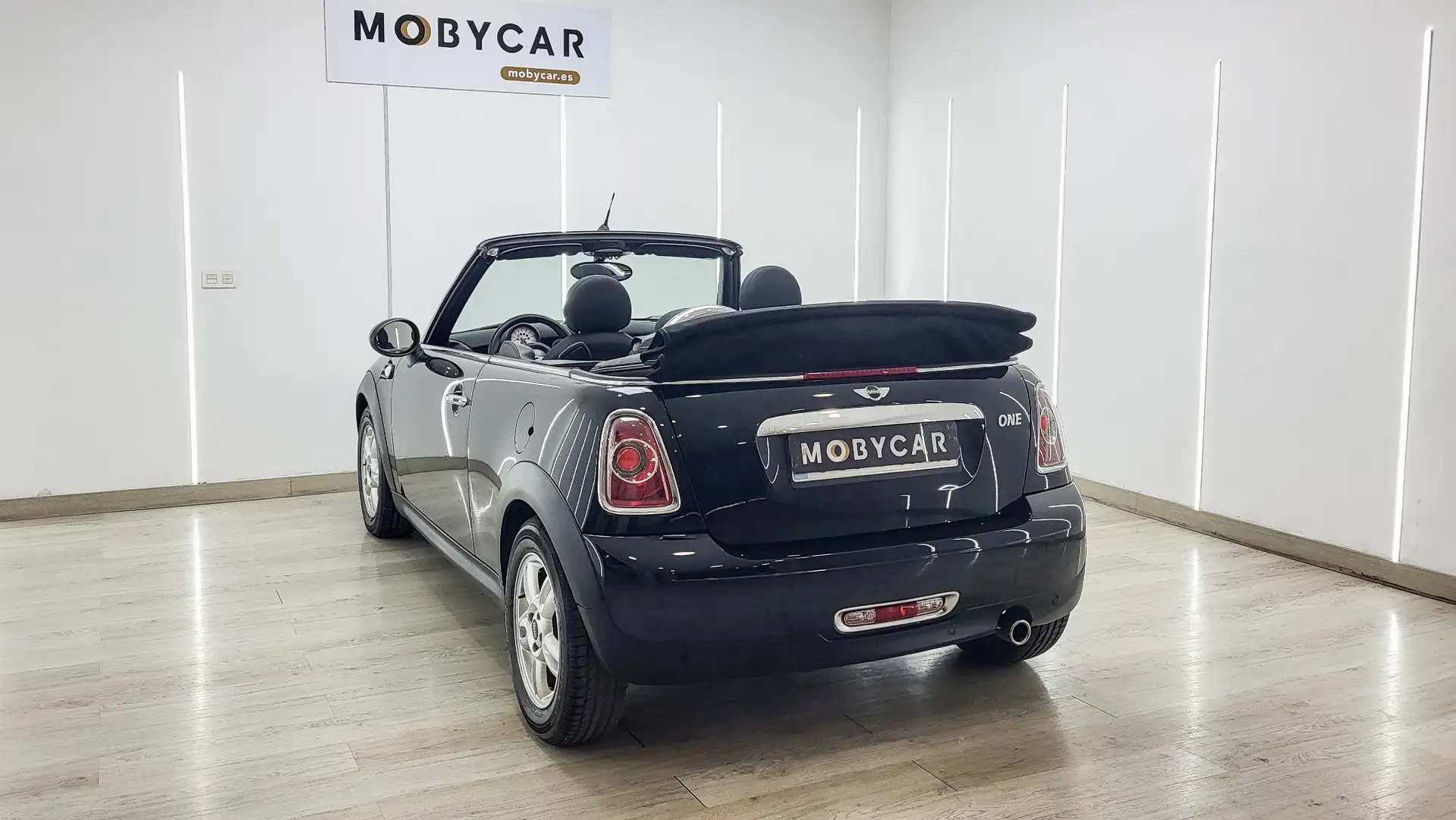 MINI One Cabrio Negro - 2