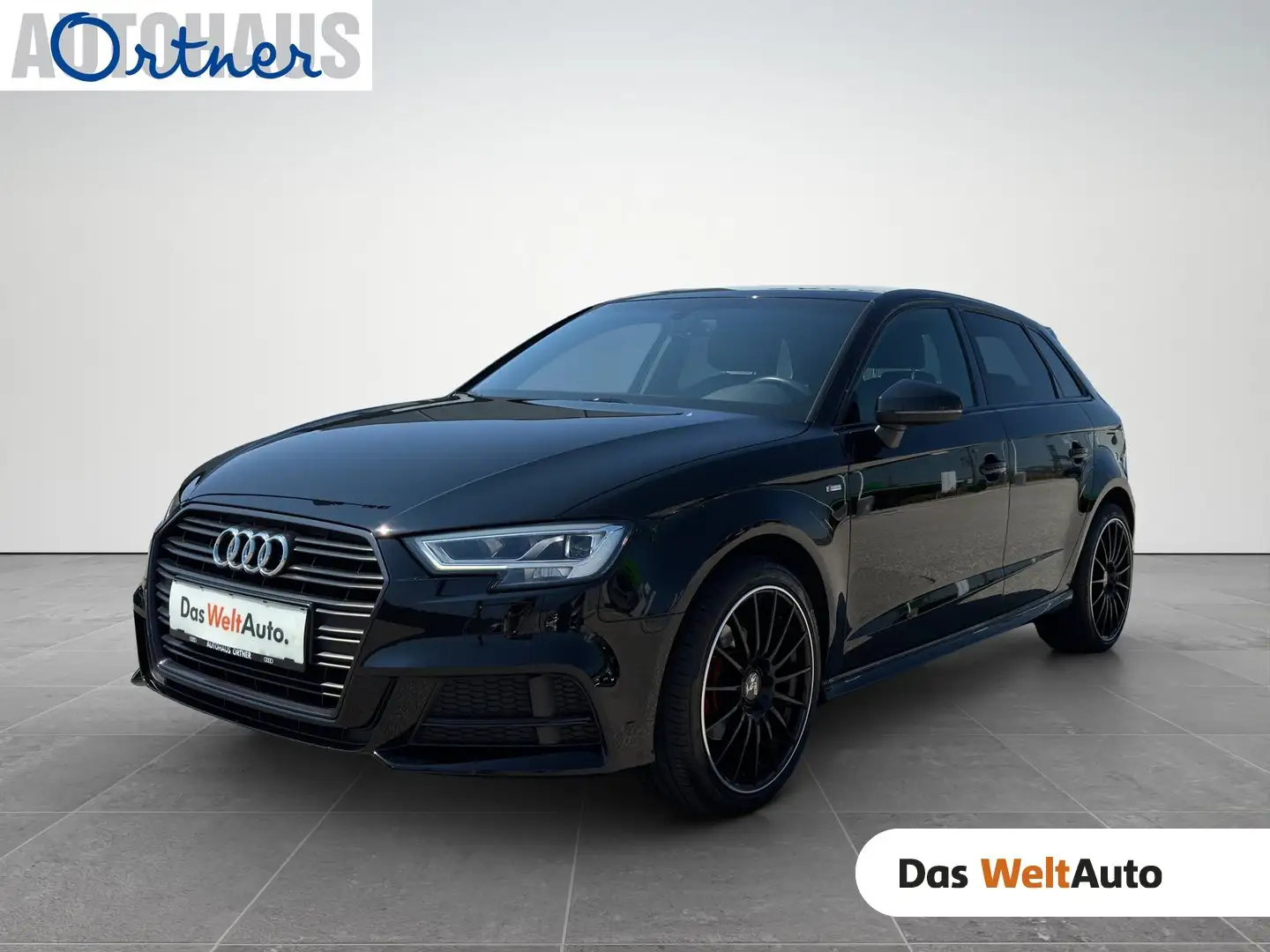 Audi A3 30 TFSI intense Schwarz - 1
