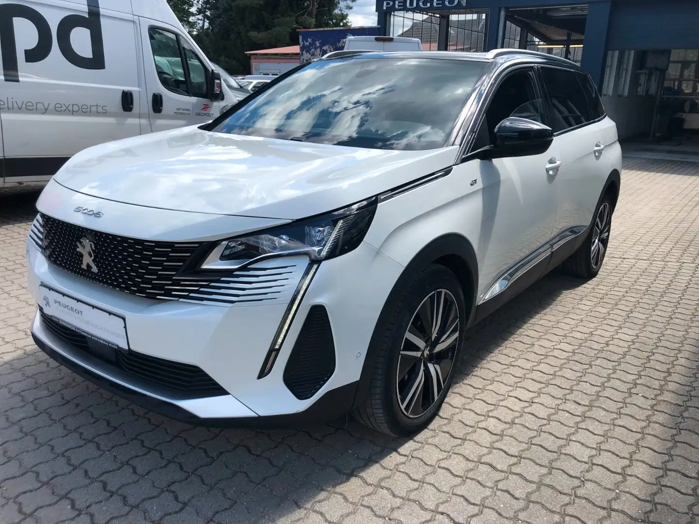 Peugeot 5008 BlueHDi 180 EAT8 GT Pack Blanc - 2