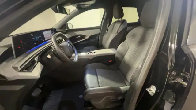 Peugeot 3008 view 8